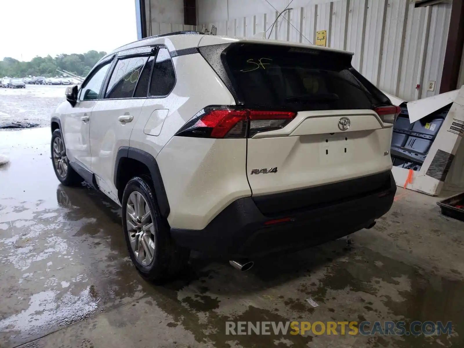 3 Photograph of a damaged car 2T3C1RFV7MW141361 TOYOTA RAV4 2021