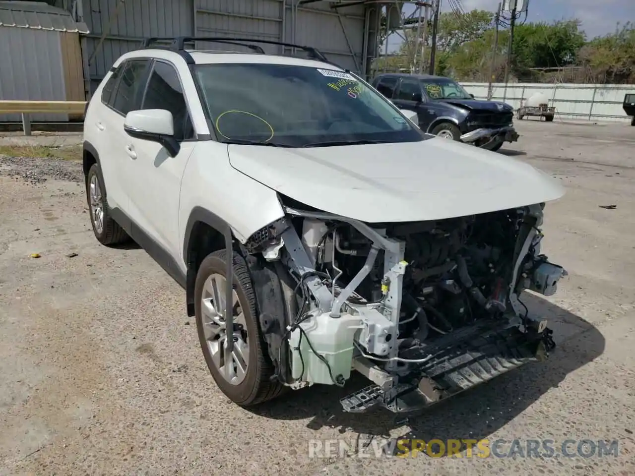 1 Photograph of a damaged car 2T3C1RFV7MW150805 TOYOTA RAV4 2021