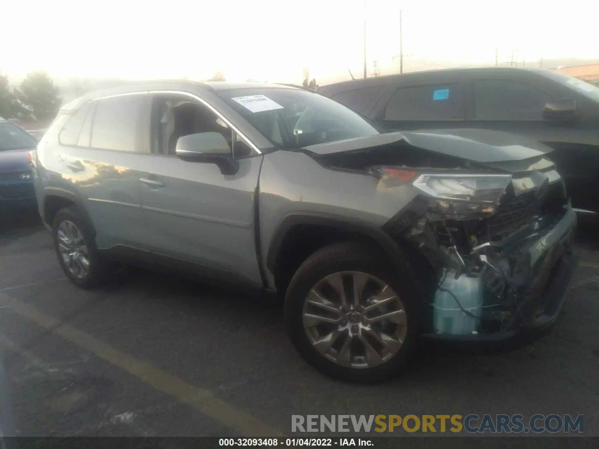 1 Photograph of a damaged car 2T3C1RFV7MW151677 TOYOTA RAV4 2021