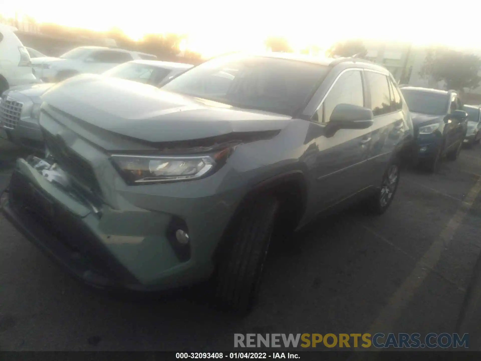 2 Фотография поврежденного автомобиля 2T3C1RFV7MW151677 TOYOTA RAV4 2021