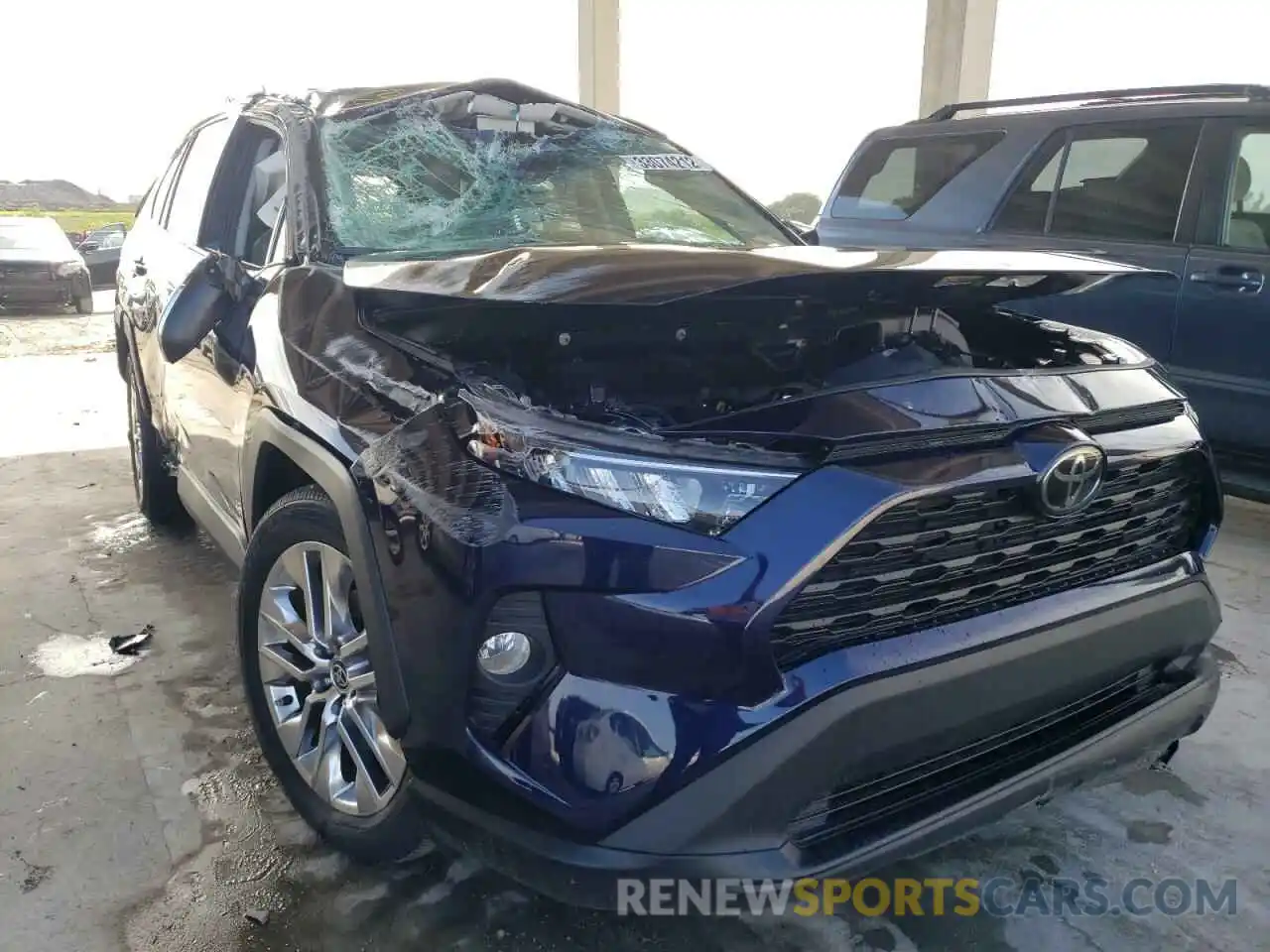 1 Photograph of a damaged car 2T3C1RFV7MW154322 TOYOTA RAV4 2021