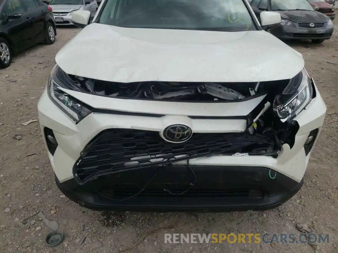 9 Photograph of a damaged car 2T3C1RFV7MW155485 TOYOTA RAV4 2021