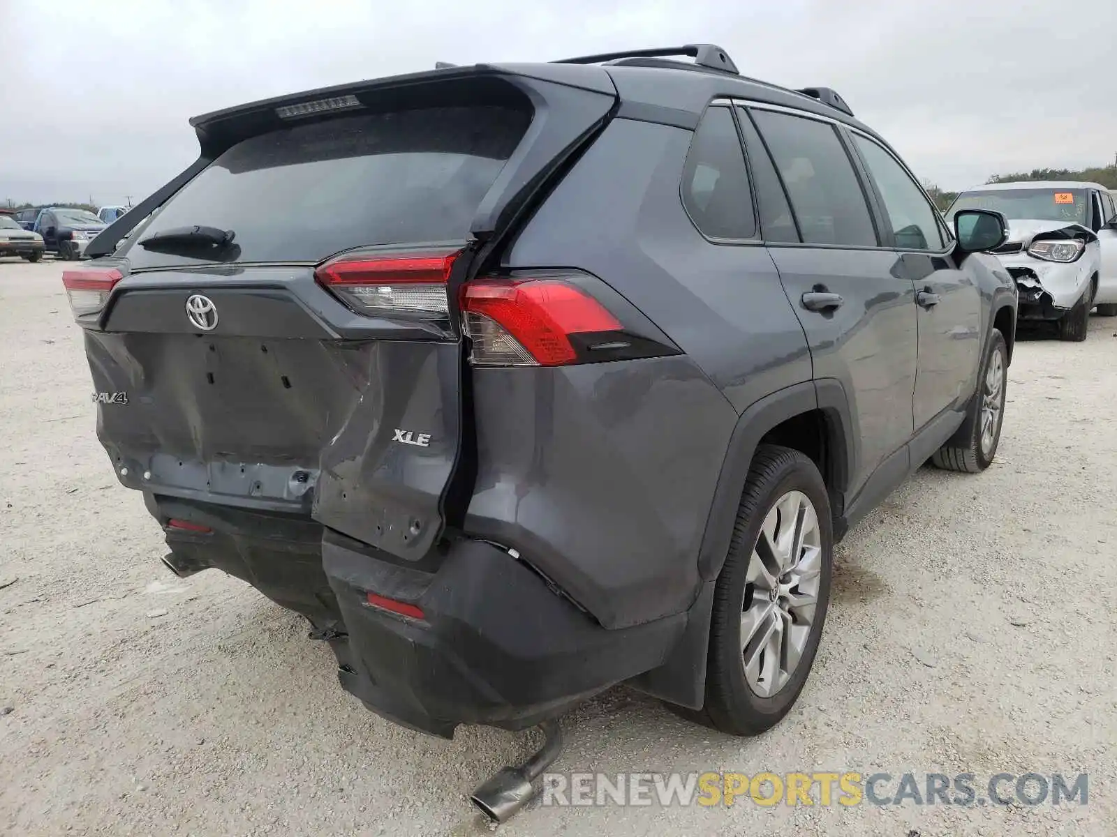 4 Photograph of a damaged car 2T3C1RFV7MW155969 TOYOTA RAV4 2021