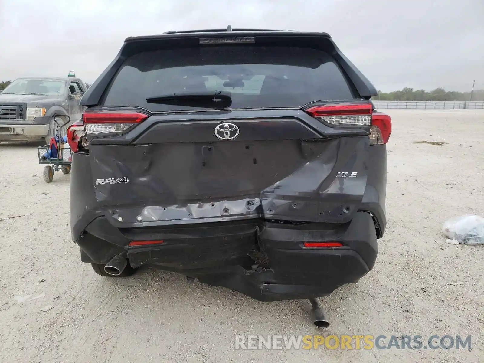 9 Photograph of a damaged car 2T3C1RFV7MW155969 TOYOTA RAV4 2021