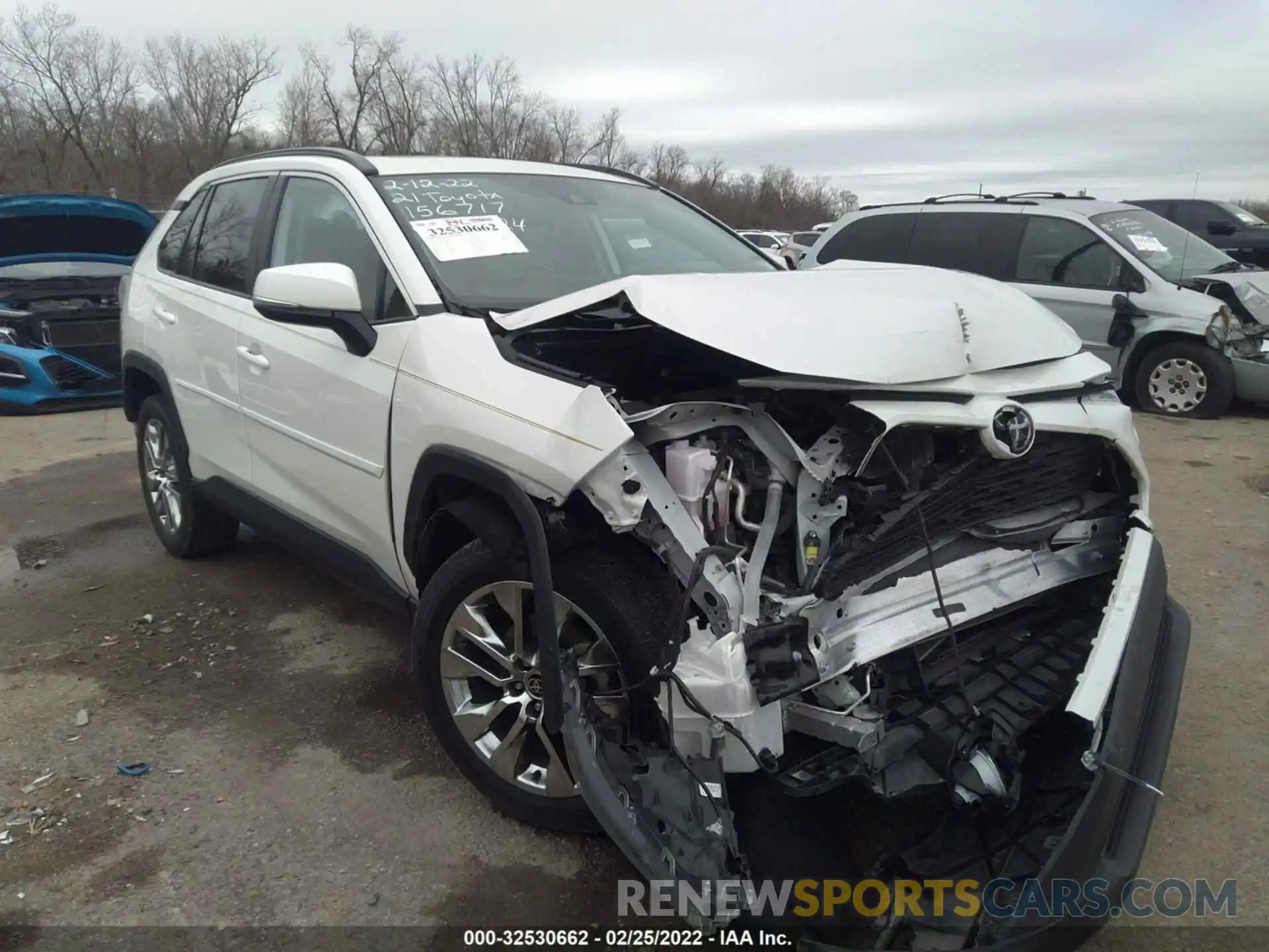 1 Photograph of a damaged car 2T3C1RFV7MW156717 TOYOTA RAV4 2021