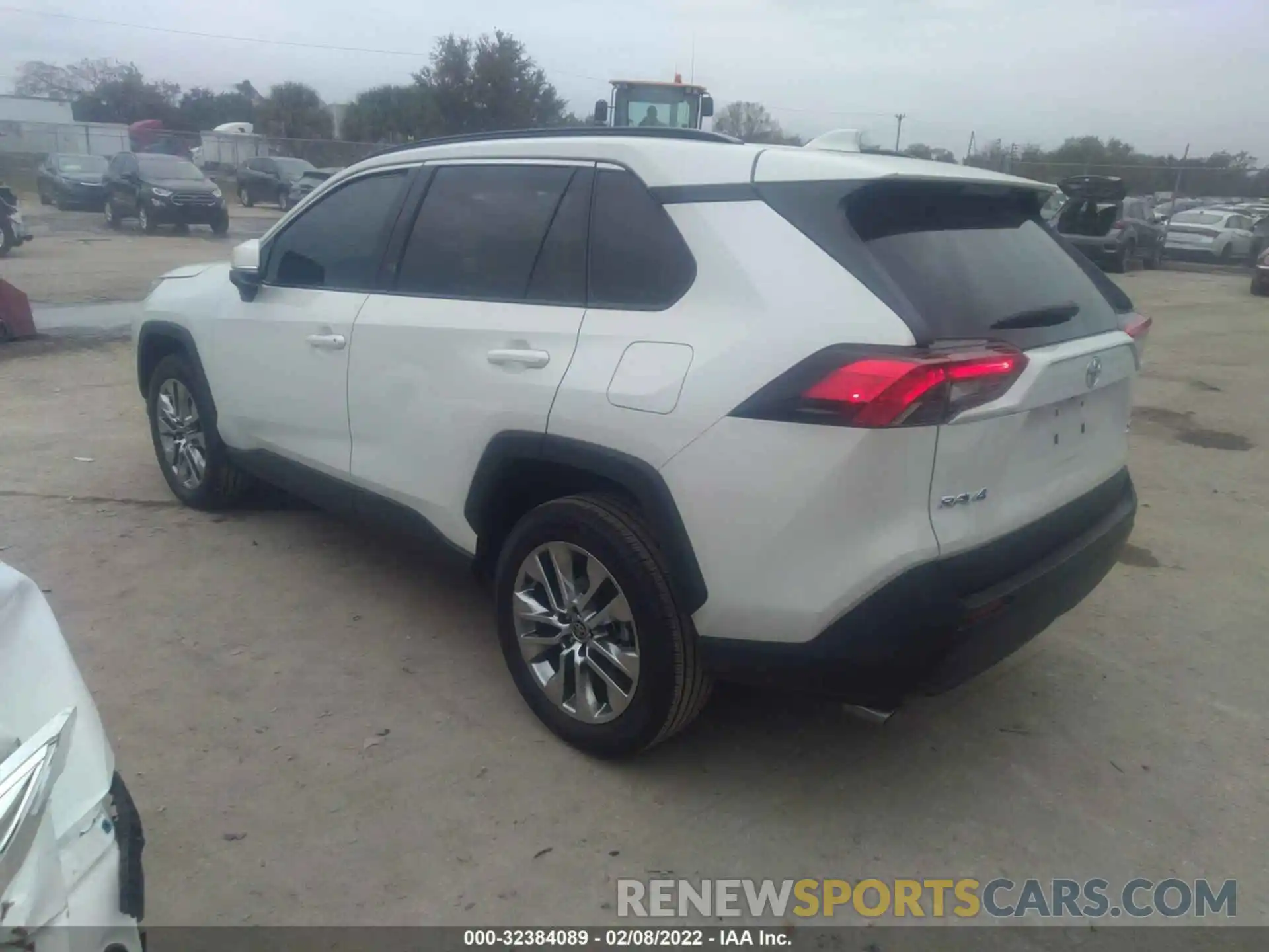 3 Photograph of a damaged car 2T3C1RFV7MW157933 TOYOTA RAV4 2021