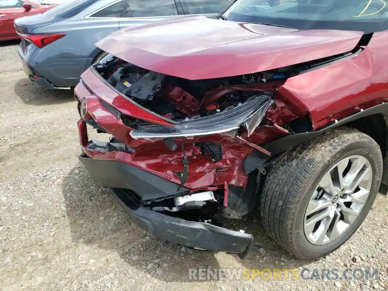 9 Photograph of a damaged car 2T3C1RFV7MW158001 TOYOTA RAV4 2021