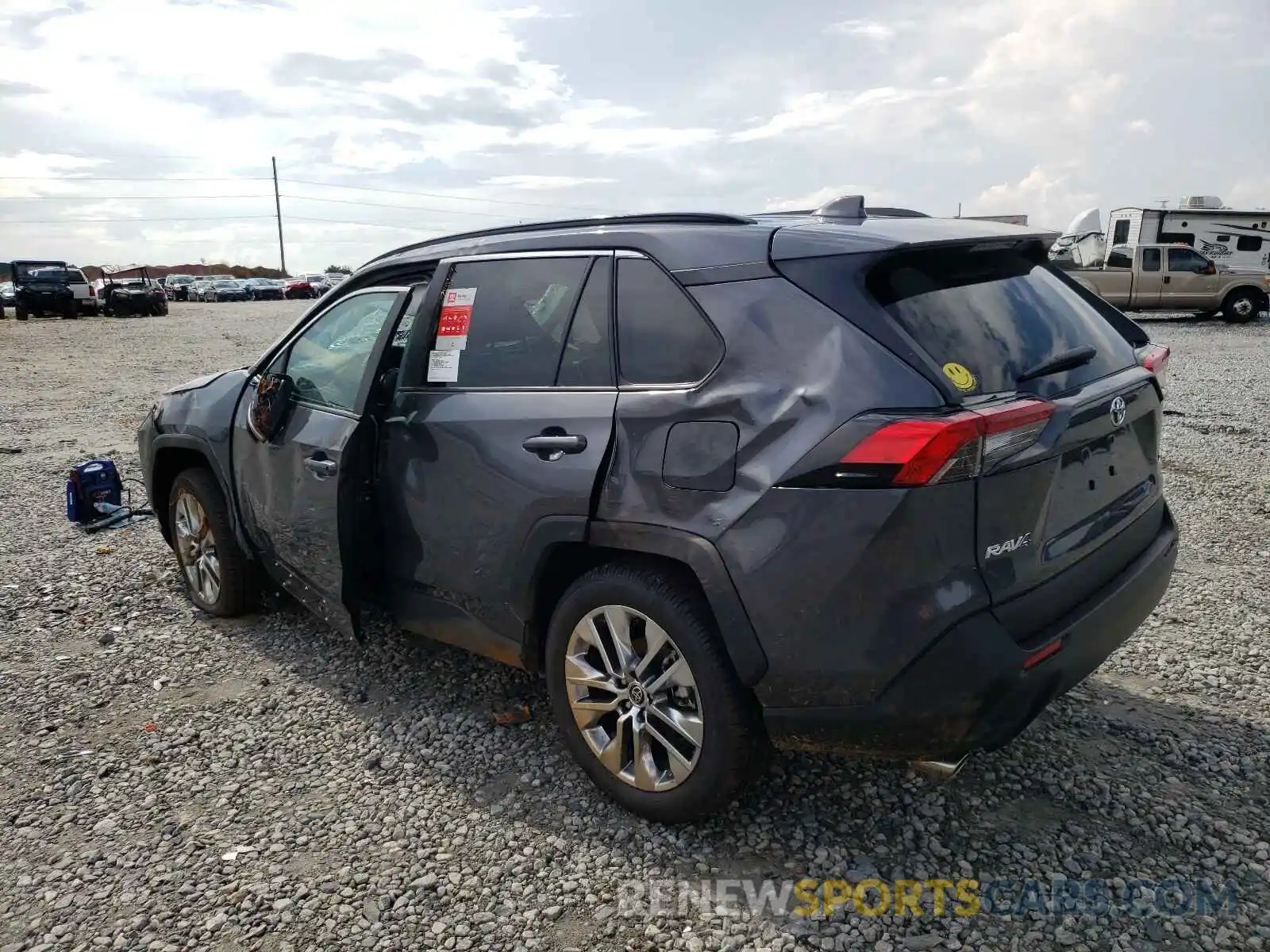 3 Photograph of a damaged car 2T3C1RFV7MW158323 TOYOTA RAV4 2021