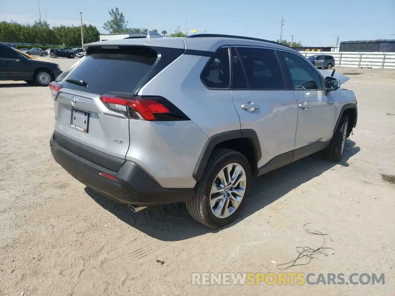 4 Photograph of a damaged car 2T3C1RFV7MW178507 TOYOTA RAV4 2021