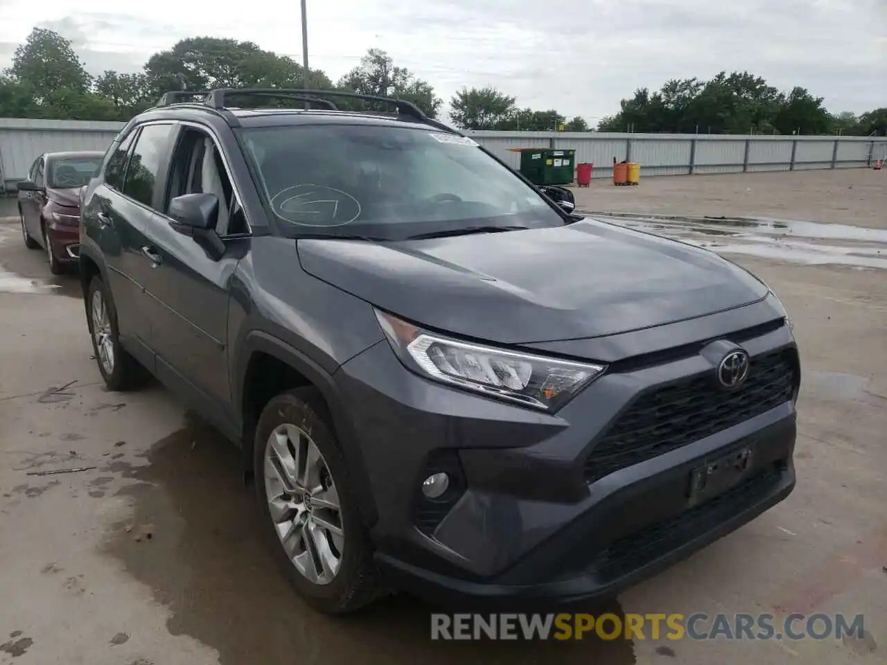 1 Photograph of a damaged car 2T3C1RFV8MC110914 TOYOTA RAV4 2021