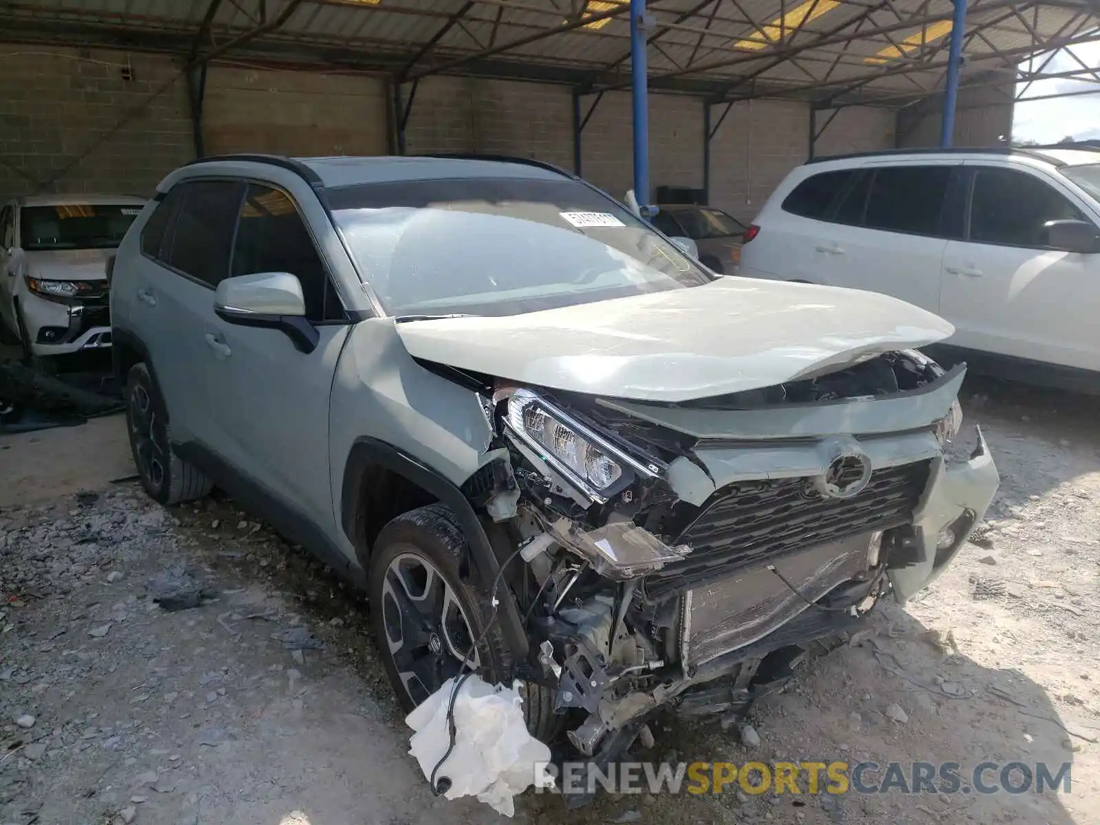 1 Photograph of a damaged car 2T3C1RFV8MW134662 TOYOTA RAV4 2021