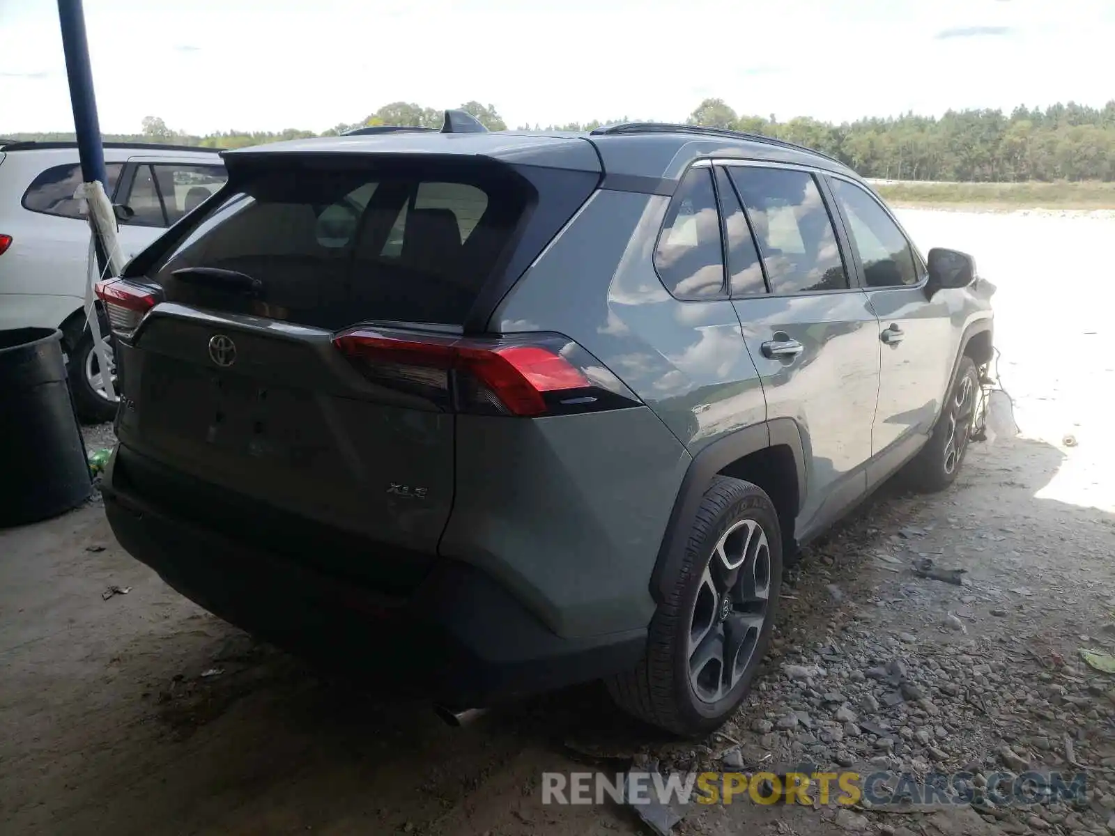 4 Photograph of a damaged car 2T3C1RFV8MW134662 TOYOTA RAV4 2021