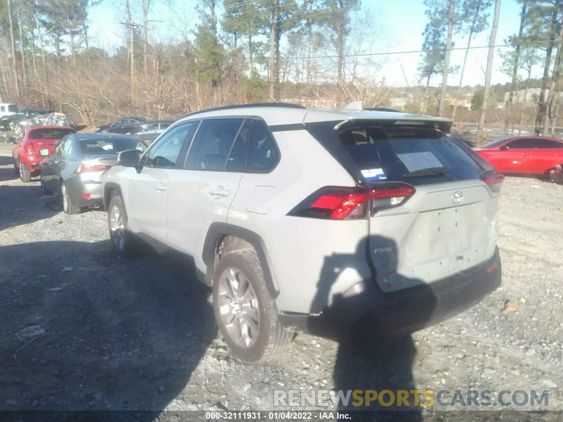 3 Photograph of a damaged car 2T3C1RFV8MW138906 TOYOTA RAV4 2021