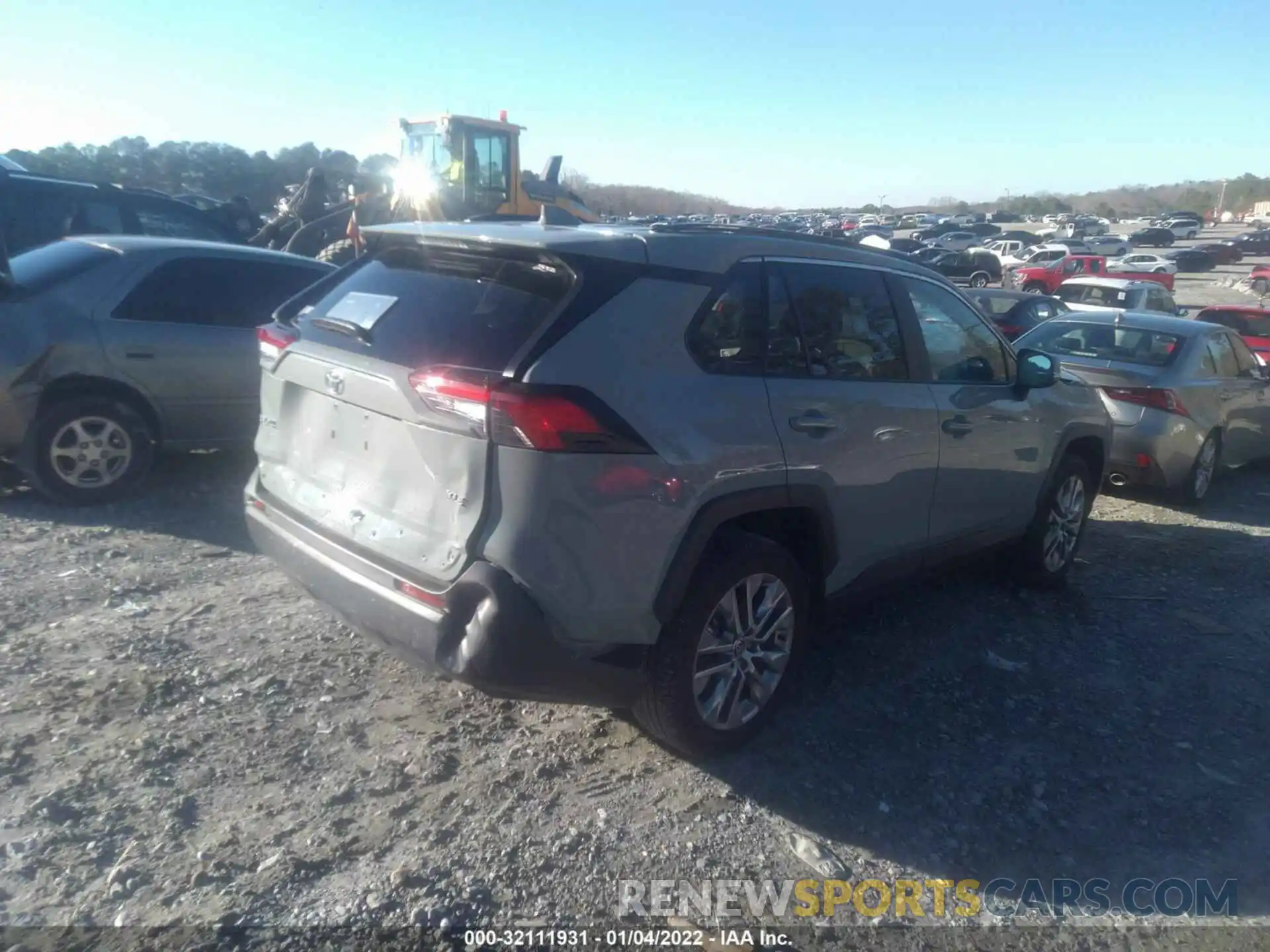 4 Фотография поврежденного автомобиля 2T3C1RFV8MW138906 TOYOTA RAV4 2021