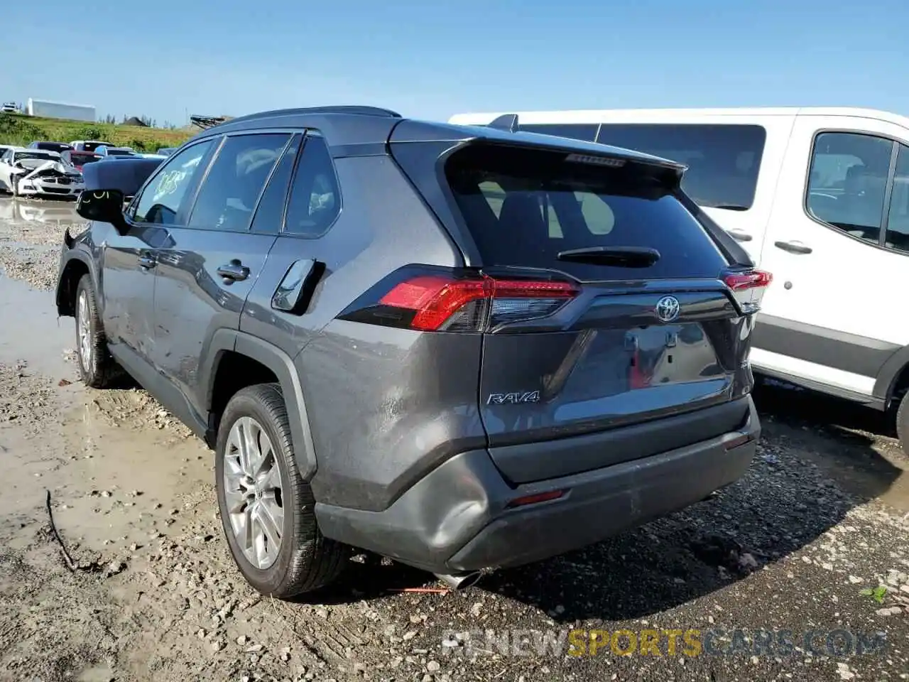 3 Фотография поврежденного автомобиля 2T3C1RFV8MW146083 TOYOTA RAV4 2021