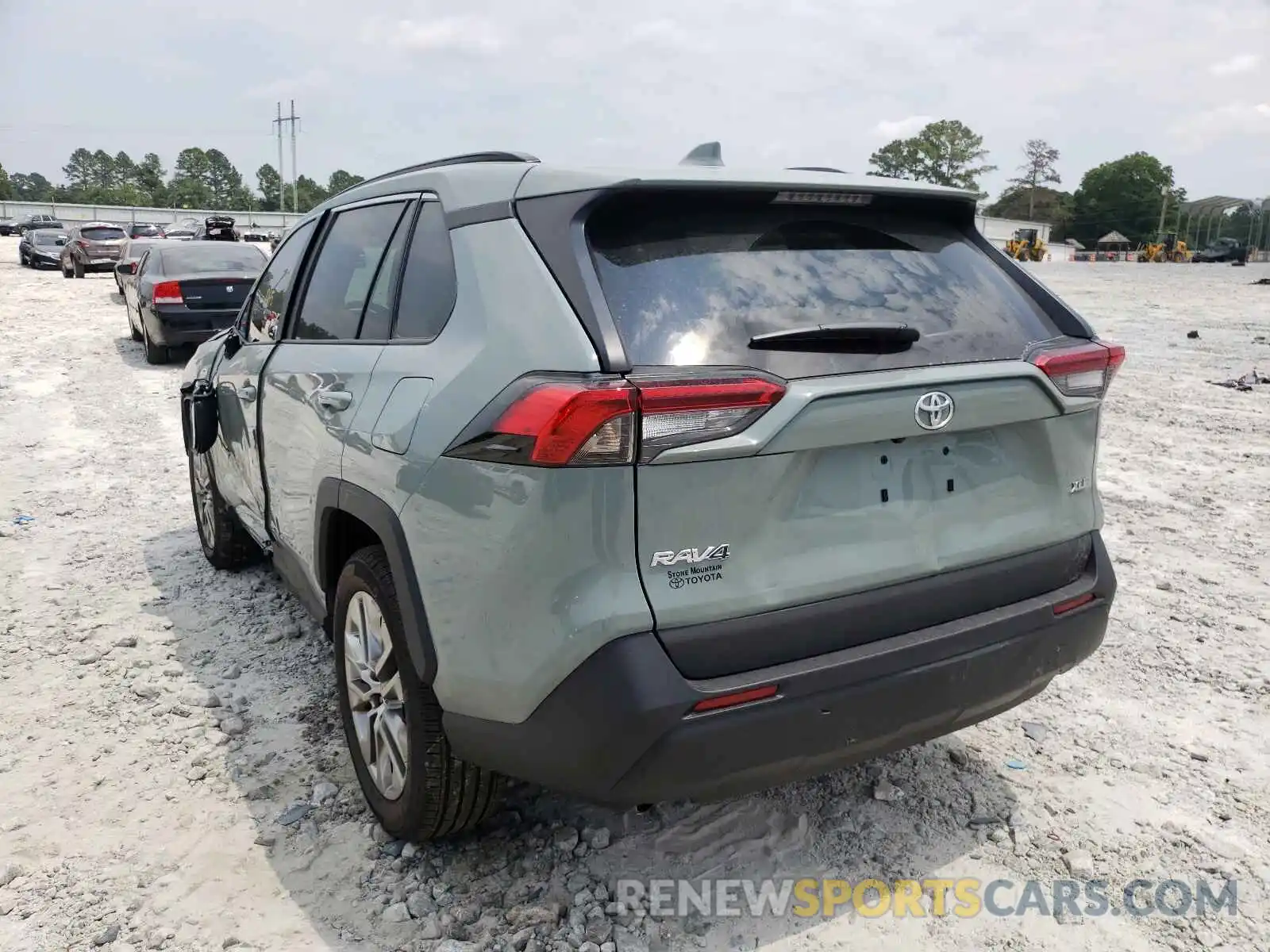 3 Photograph of a damaged car 2T3C1RFV8MW154460 TOYOTA RAV4 2021