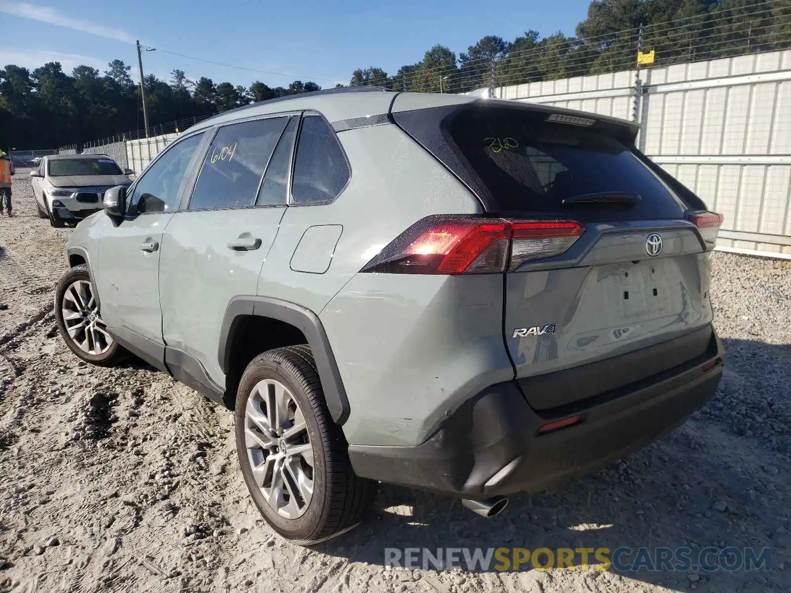 3 Photograph of a damaged car 2T3C1RFV8MW163627 TOYOTA RAV4 2021