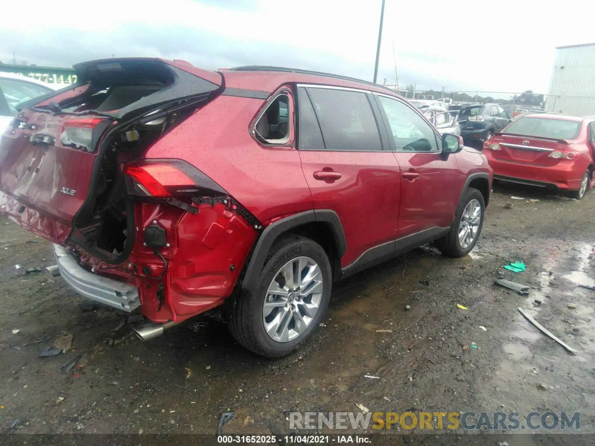 4 Photograph of a damaged car 2T3C1RFV8MW164325 TOYOTA RAV4 2021