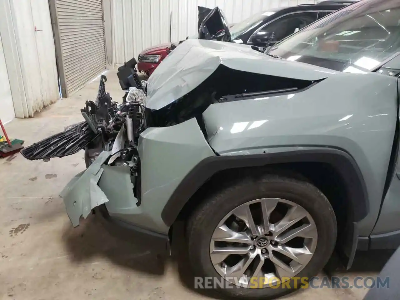 9 Photograph of a damaged car 2T3C1RFV9MC087952 TOYOTA RAV4 2021