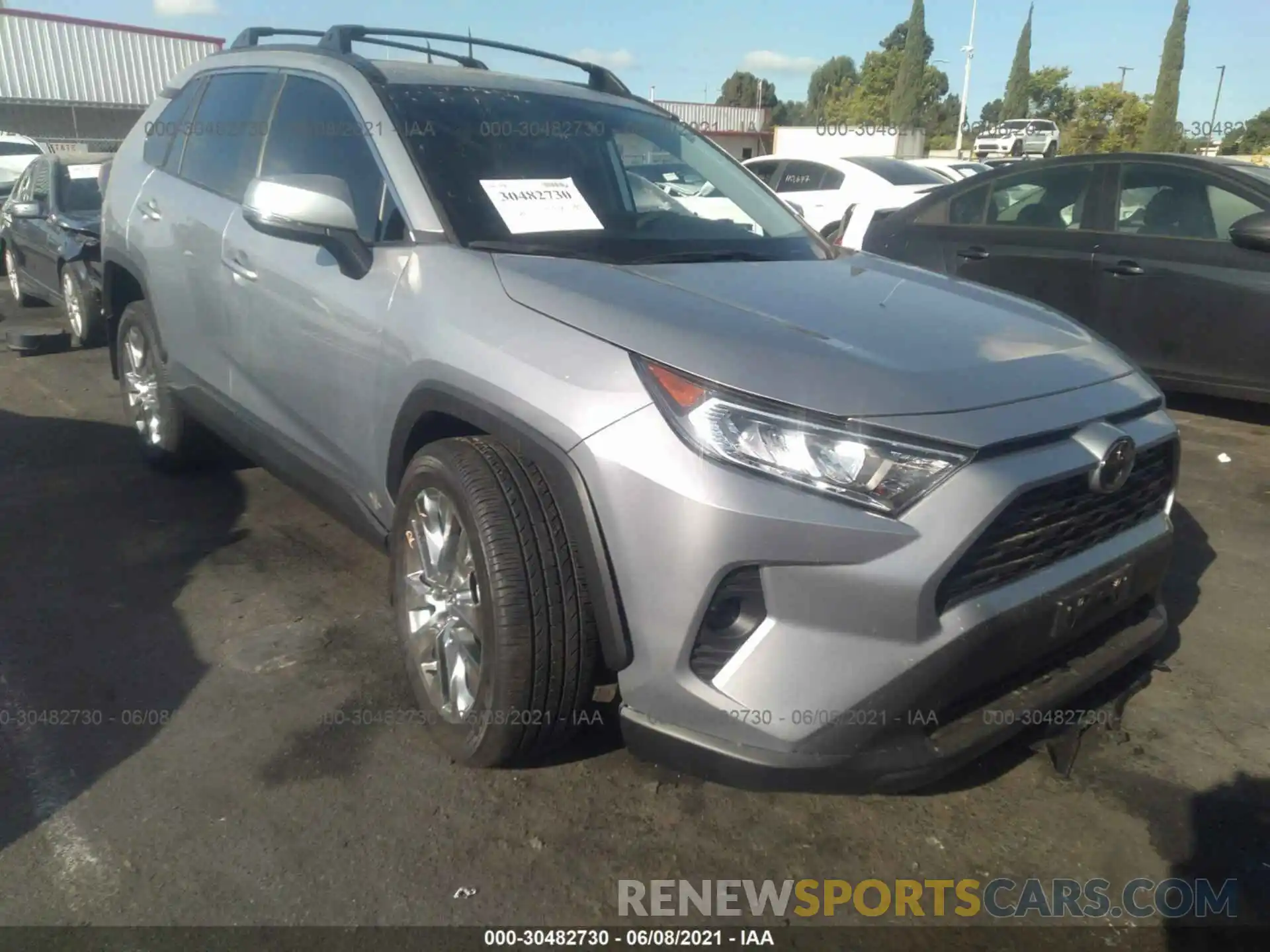 1 Photograph of a damaged car 2T3C1RFV9MC108346 TOYOTA RAV4 2021