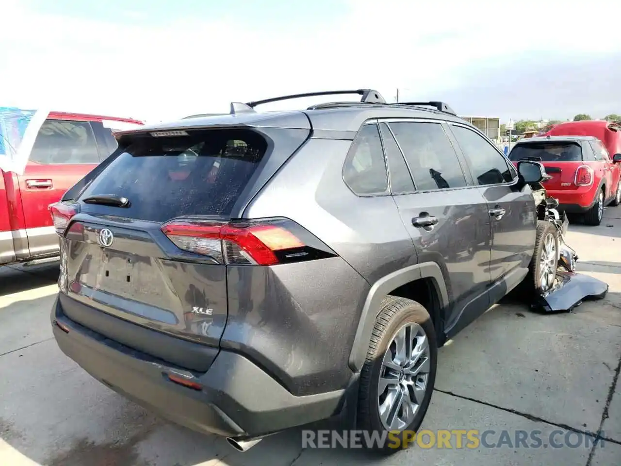 4 Фотография поврежденного автомобиля 2T3C1RFV9MC111215 TOYOTA RAV4 2021