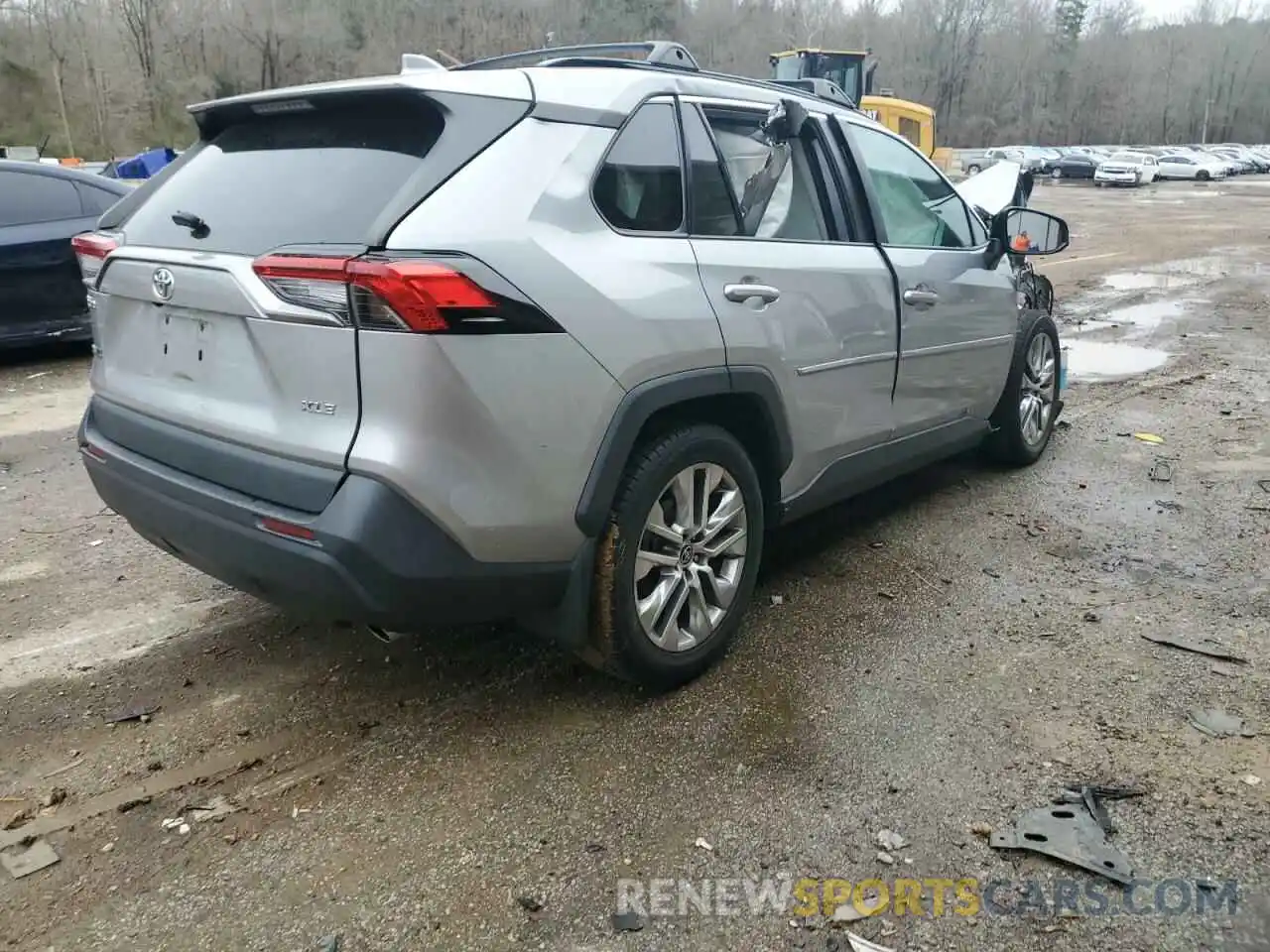 3 Фотография поврежденного автомобиля 2T3C1RFV9MC134235 TOYOTA RAV4 2021