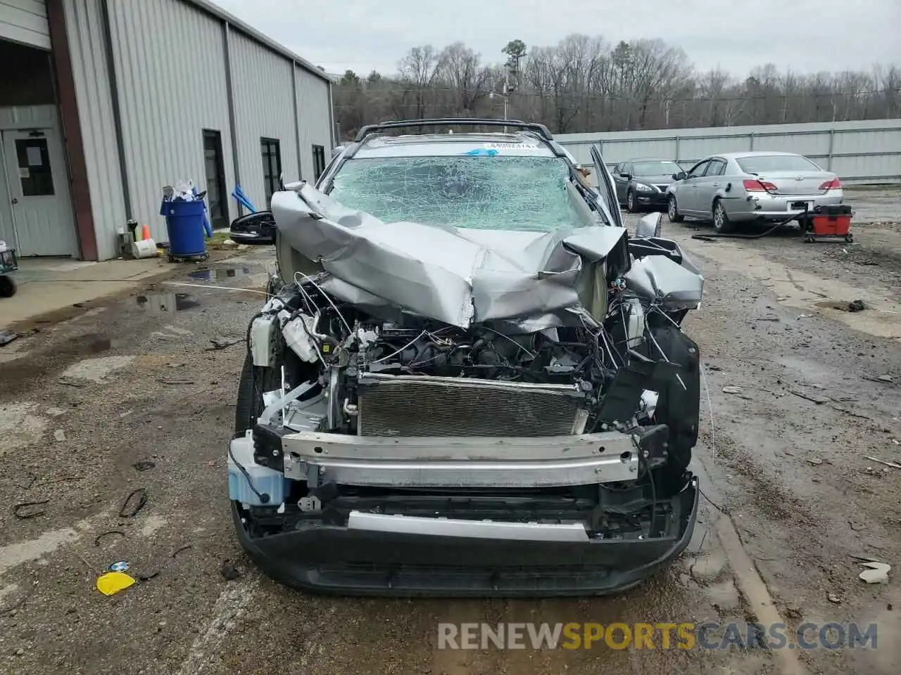 5 Photograph of a damaged car 2T3C1RFV9MC134235 TOYOTA RAV4 2021