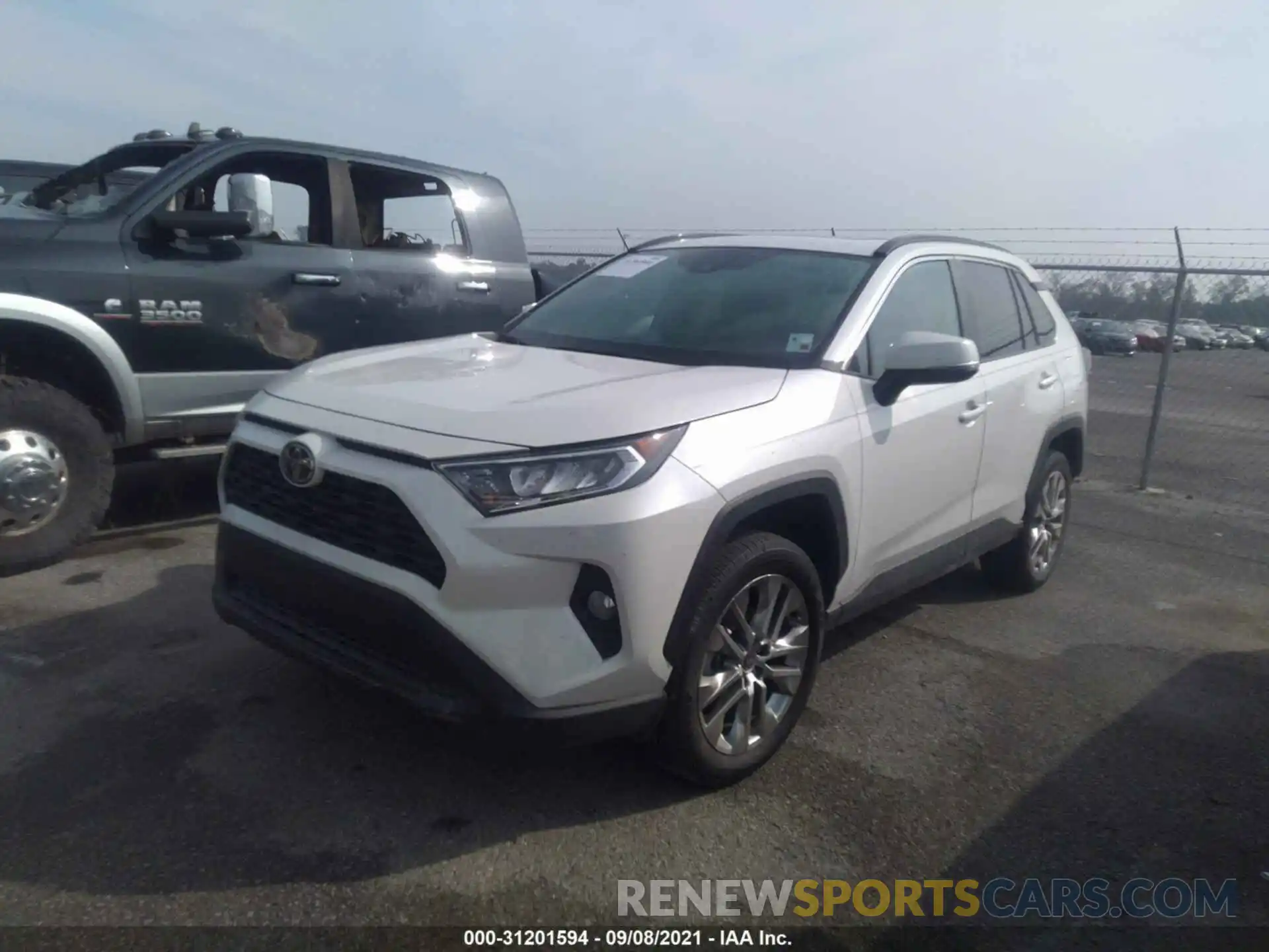 2 Фотография поврежденного автомобиля 2T3C1RFV9MW140857 TOYOTA RAV4 2021