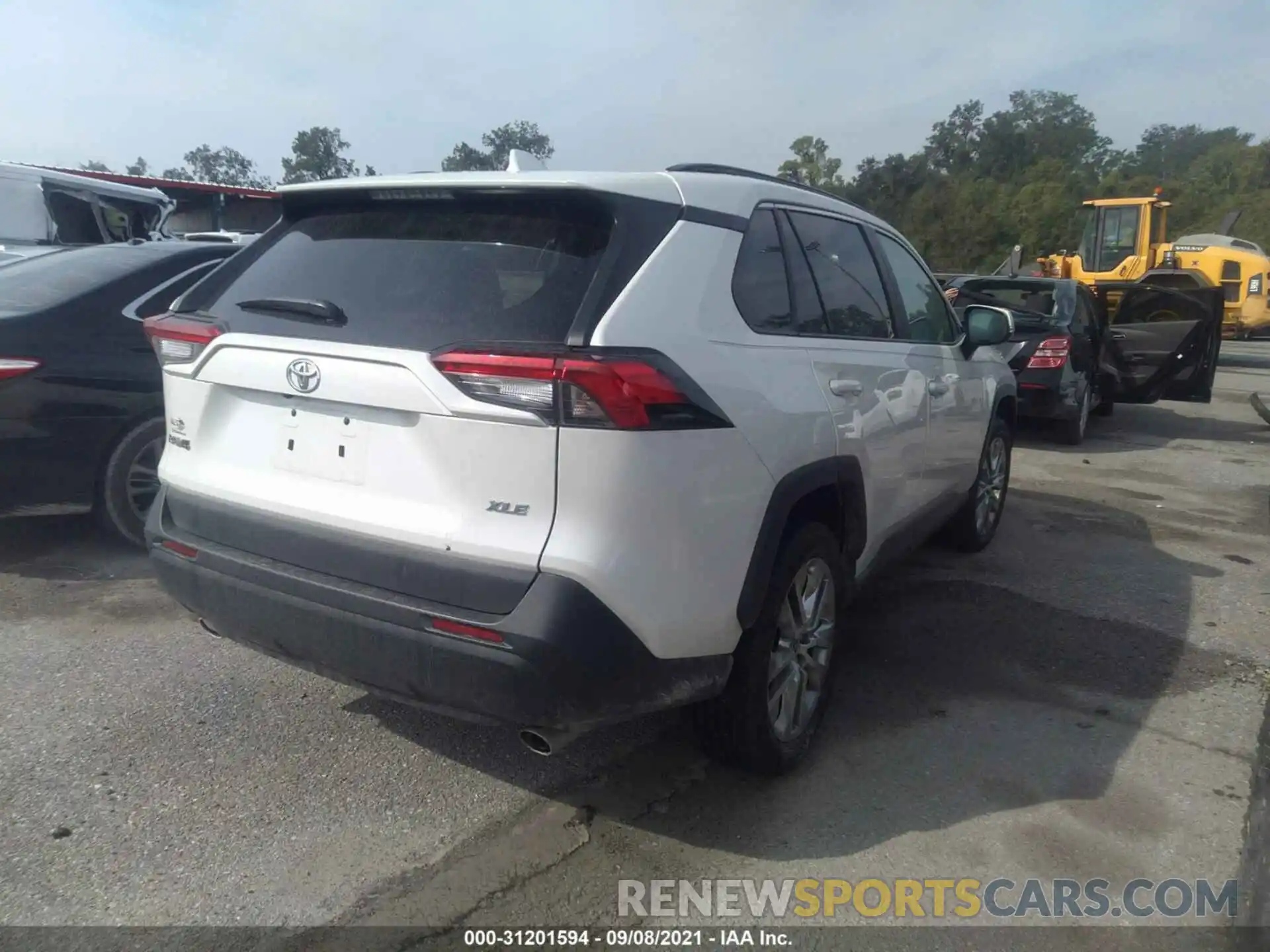 4 Photograph of a damaged car 2T3C1RFV9MW140857 TOYOTA RAV4 2021