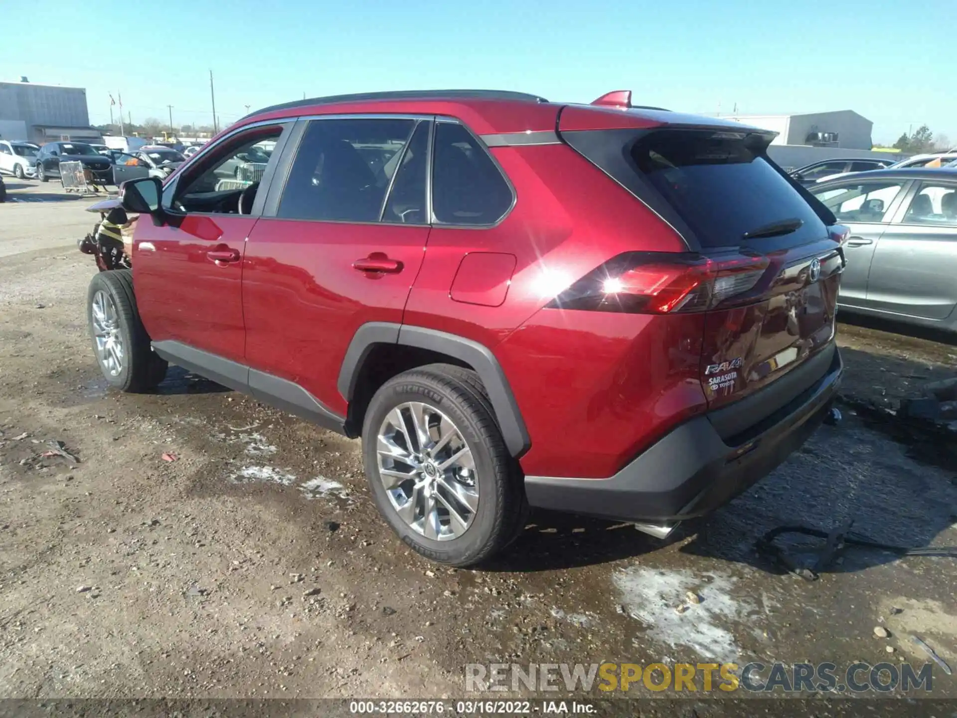 3 Photograph of a damaged car 2T3C1RFV9MW153124 TOYOTA RAV4 2021