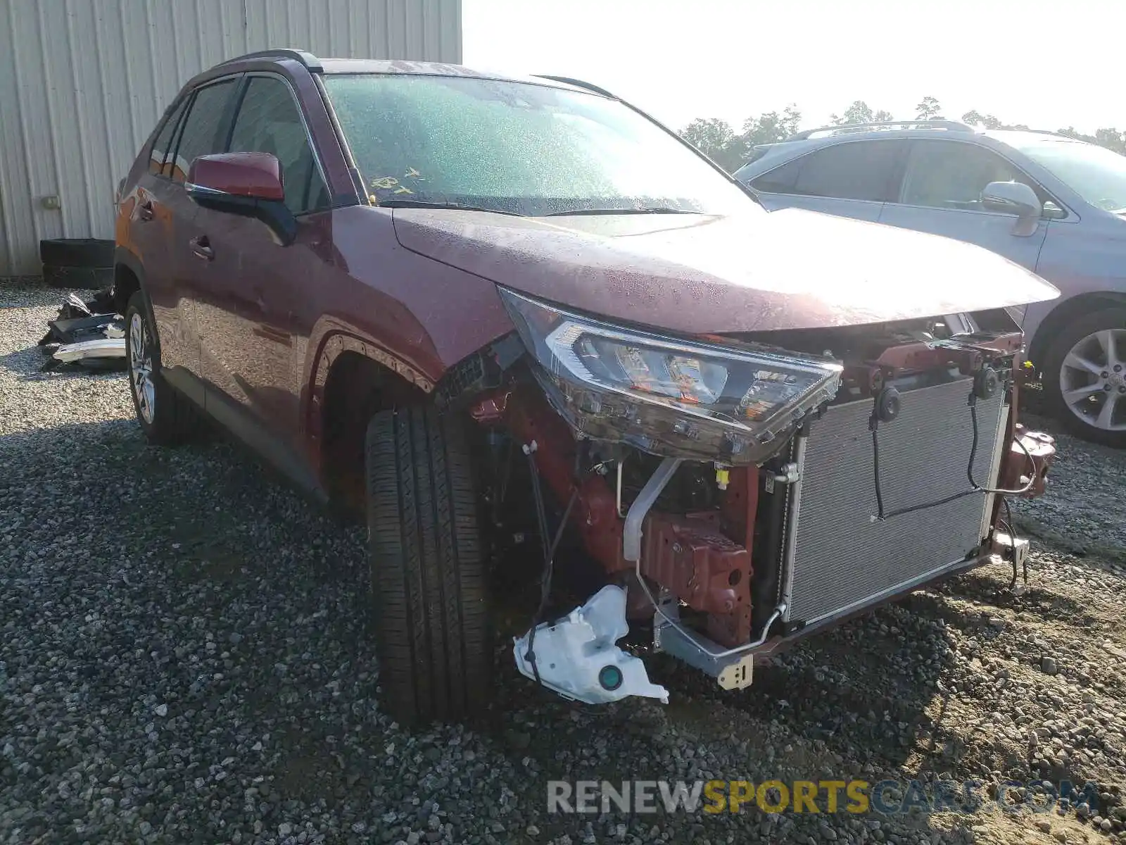 1 Photograph of a damaged car 2T3C1RFV9MW153804 TOYOTA RAV4 2021