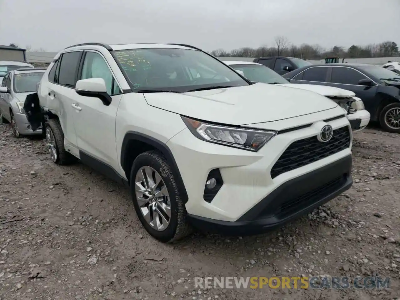 1 Фотография поврежденного автомобиля 2T3C1RFV9MW155844 TOYOTA RAV4 2021