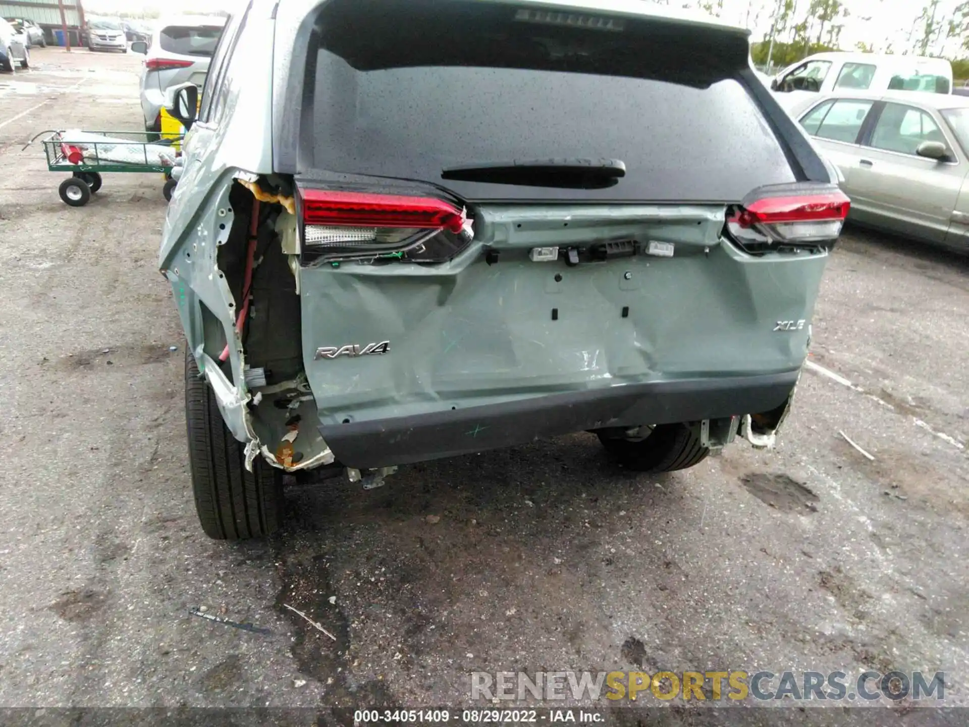 6 Photograph of a damaged car 2T3C1RFV9MW162003 TOYOTA RAV4 2021