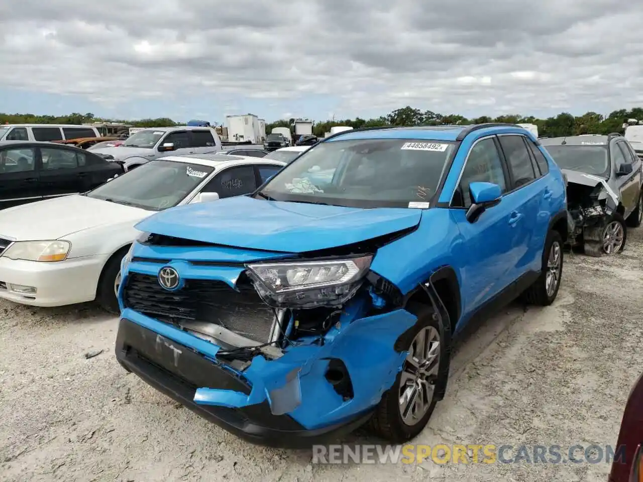 9 Photograph of a damaged car 2T3C1RFV9MW163216 TOYOTA RAV4 2021