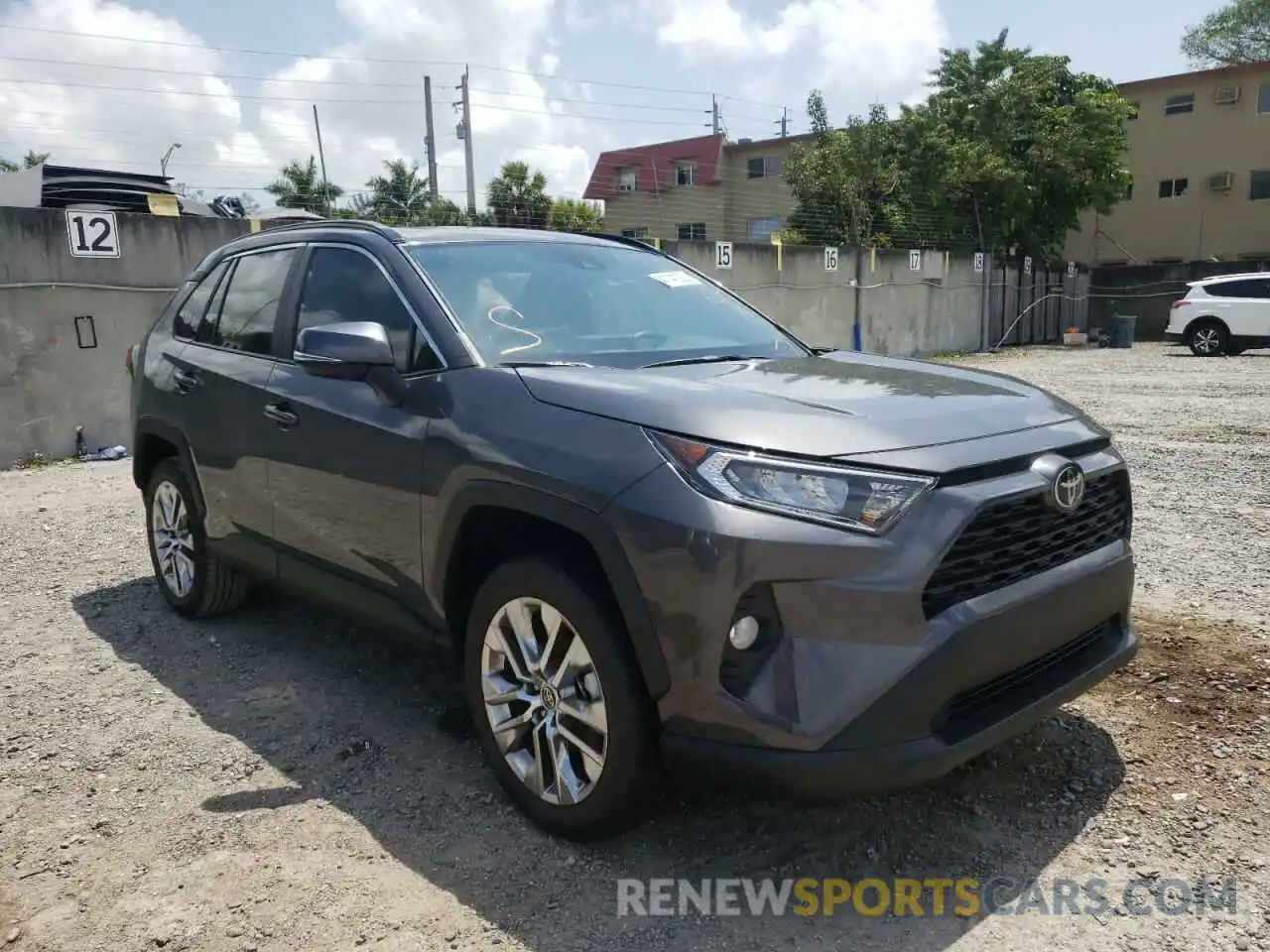 1 Photograph of a damaged car 2T3C1RFV9MW168626 TOYOTA RAV4 2021