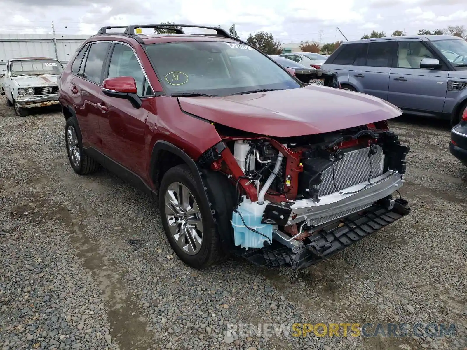 1 Photograph of a damaged car 2T3C1RFV9MW170666 TOYOTA RAV4 2021