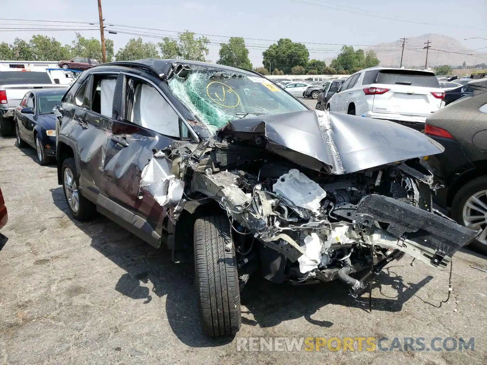 1 Photograph of a damaged car 2T3C1RFVXMC106511 TOYOTA RAV4 2021