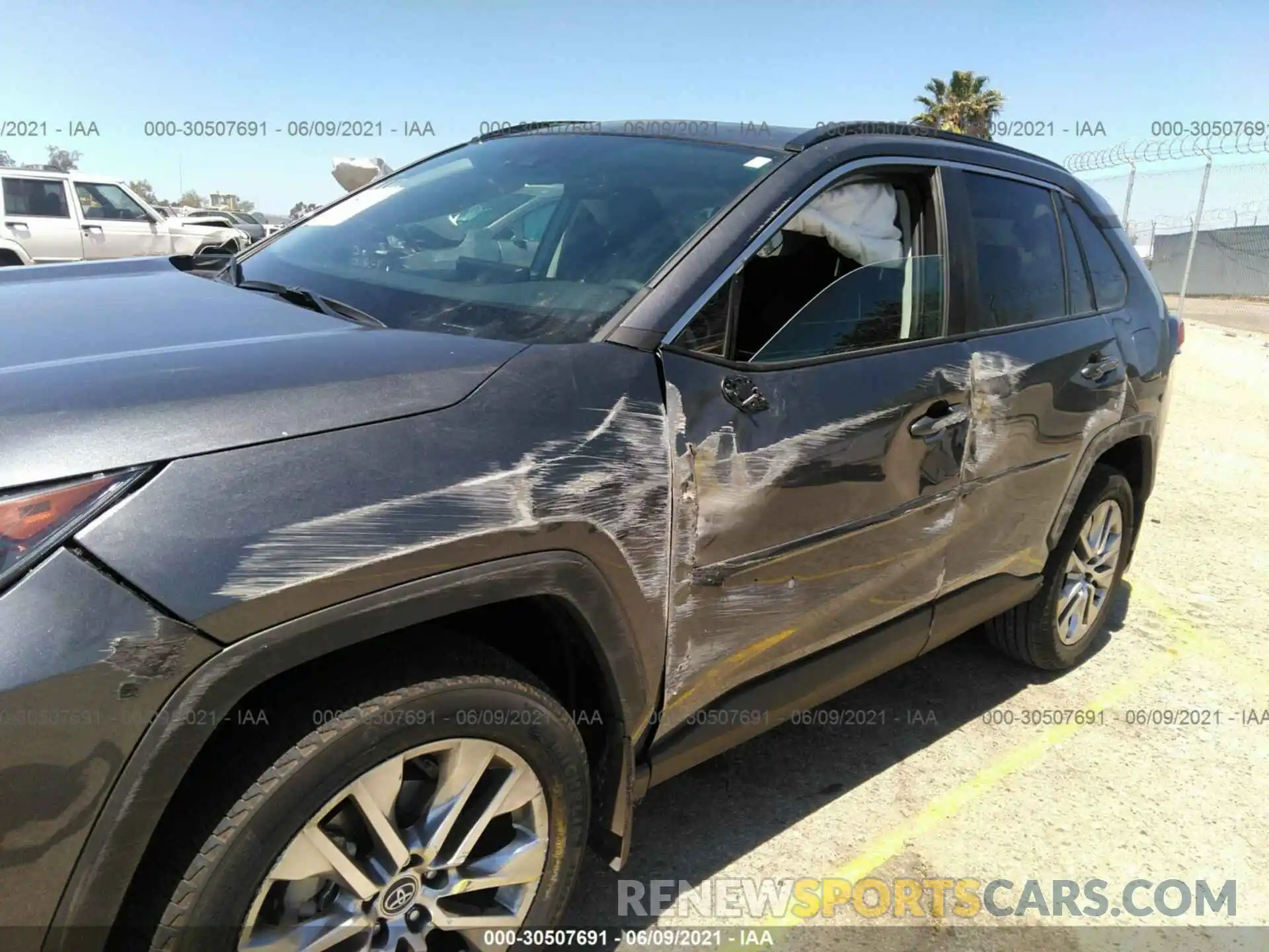 6 Photograph of a damaged car 2T3C1RFVXMC106833 TOYOTA RAV4 2021