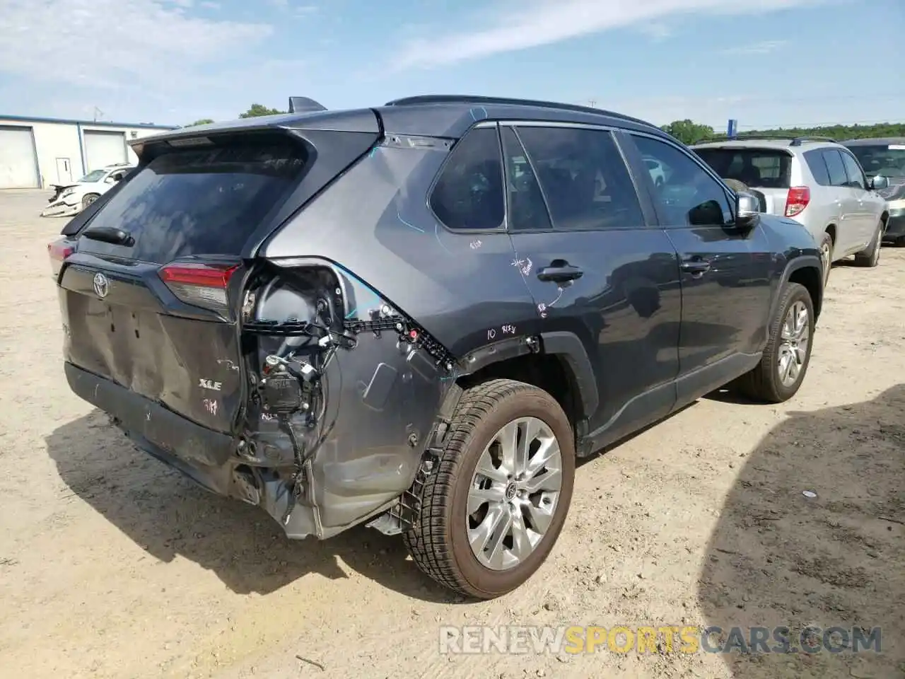 4 Photograph of a damaged car 2T3C1RFVXMC108999 TOYOTA RAV4 2021