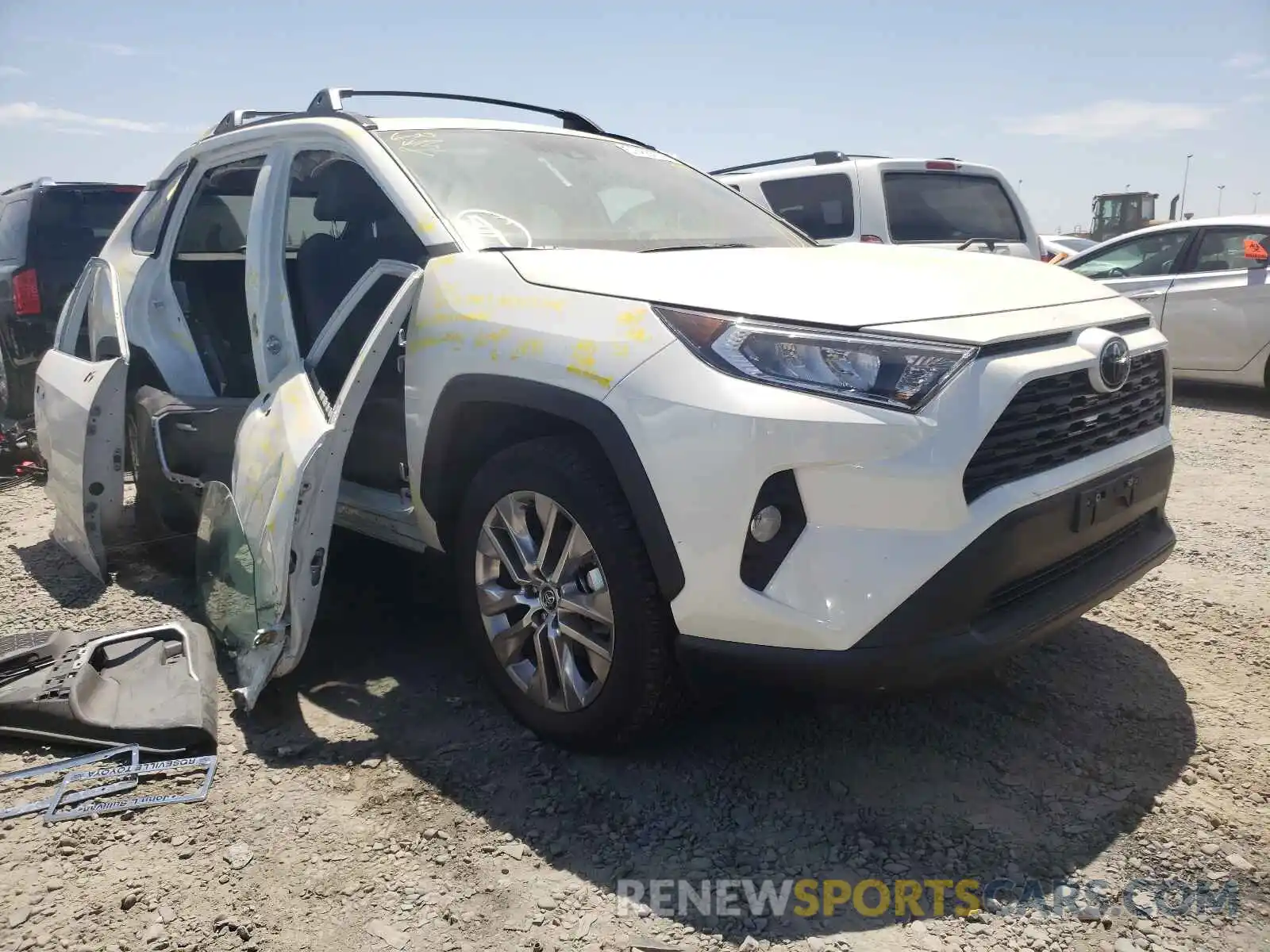 1 Photograph of a damaged car 2T3C1RFVXMW104871 TOYOTA RAV4 2021