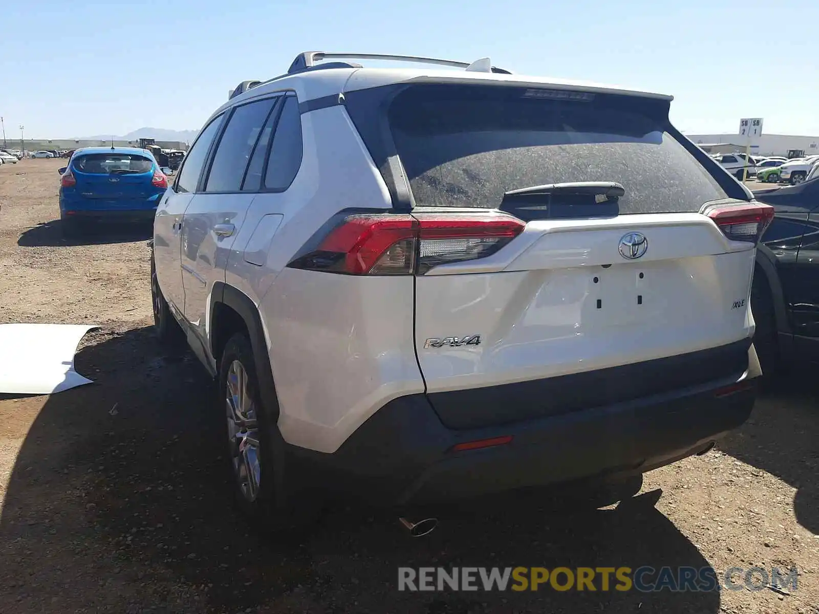 3 Photograph of a damaged car 2T3C1RFVXMW116390 TOYOTA RAV4 2021