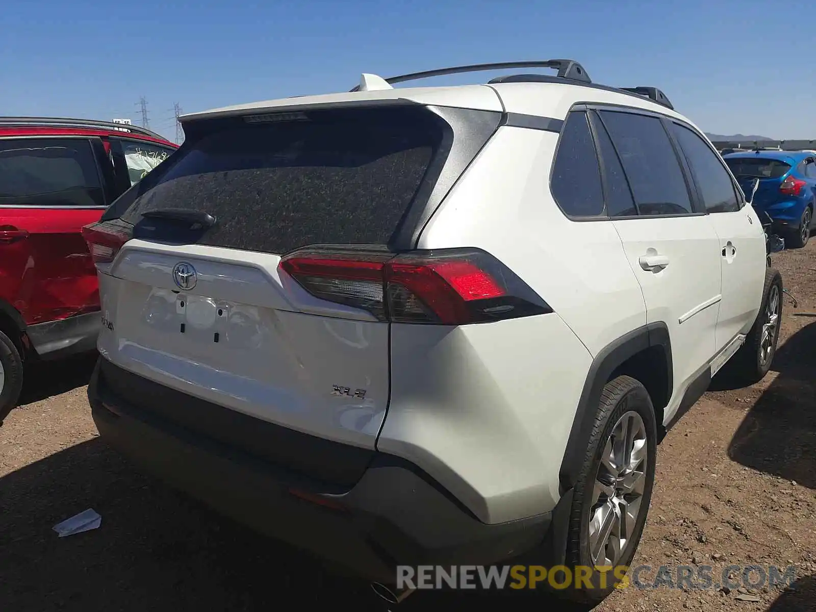 4 Photograph of a damaged car 2T3C1RFVXMW116390 TOYOTA RAV4 2021