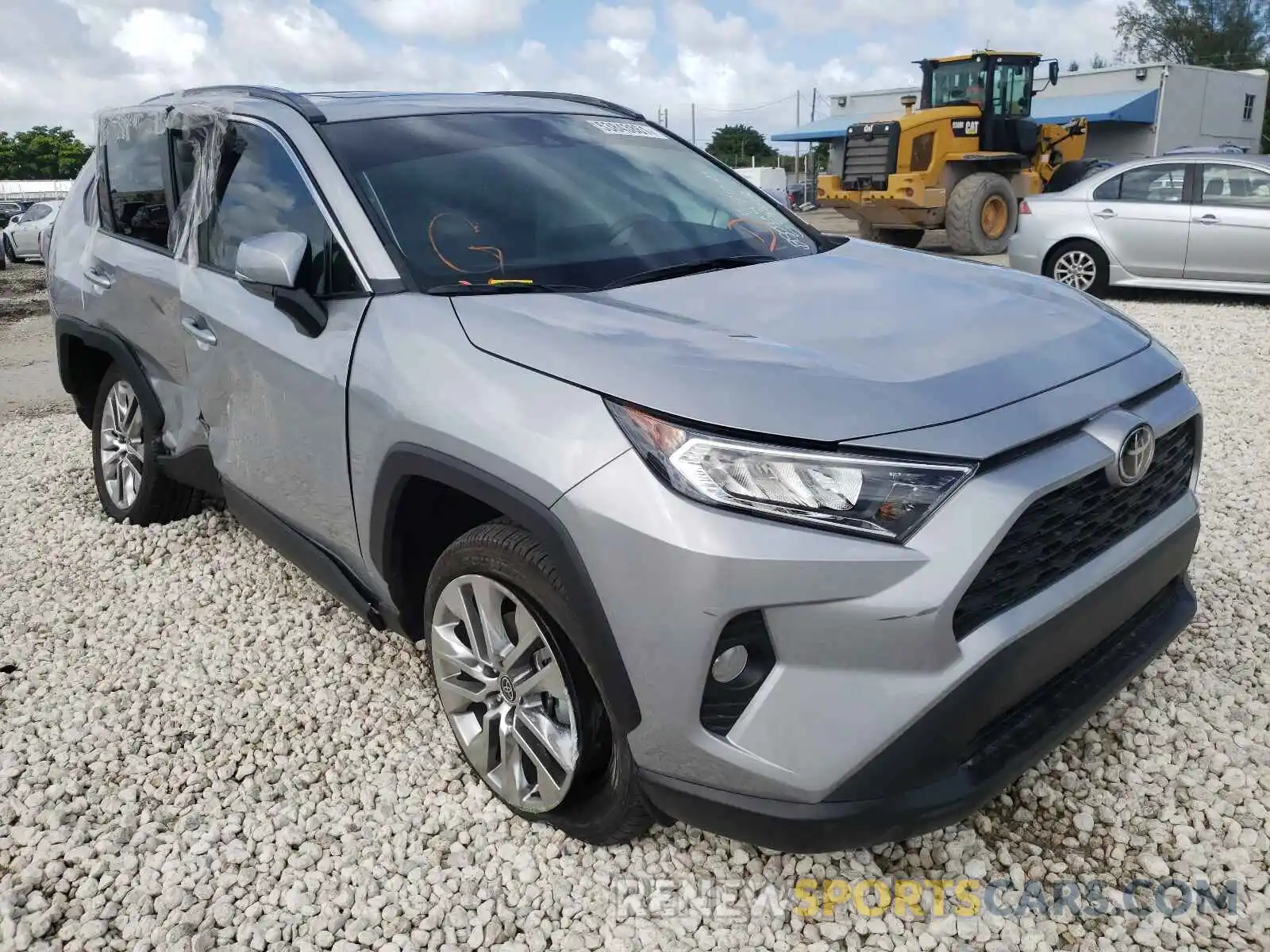 1 Фотография поврежденного автомобиля 2T3C1RFVXMW155996 TOYOTA RAV4 2021