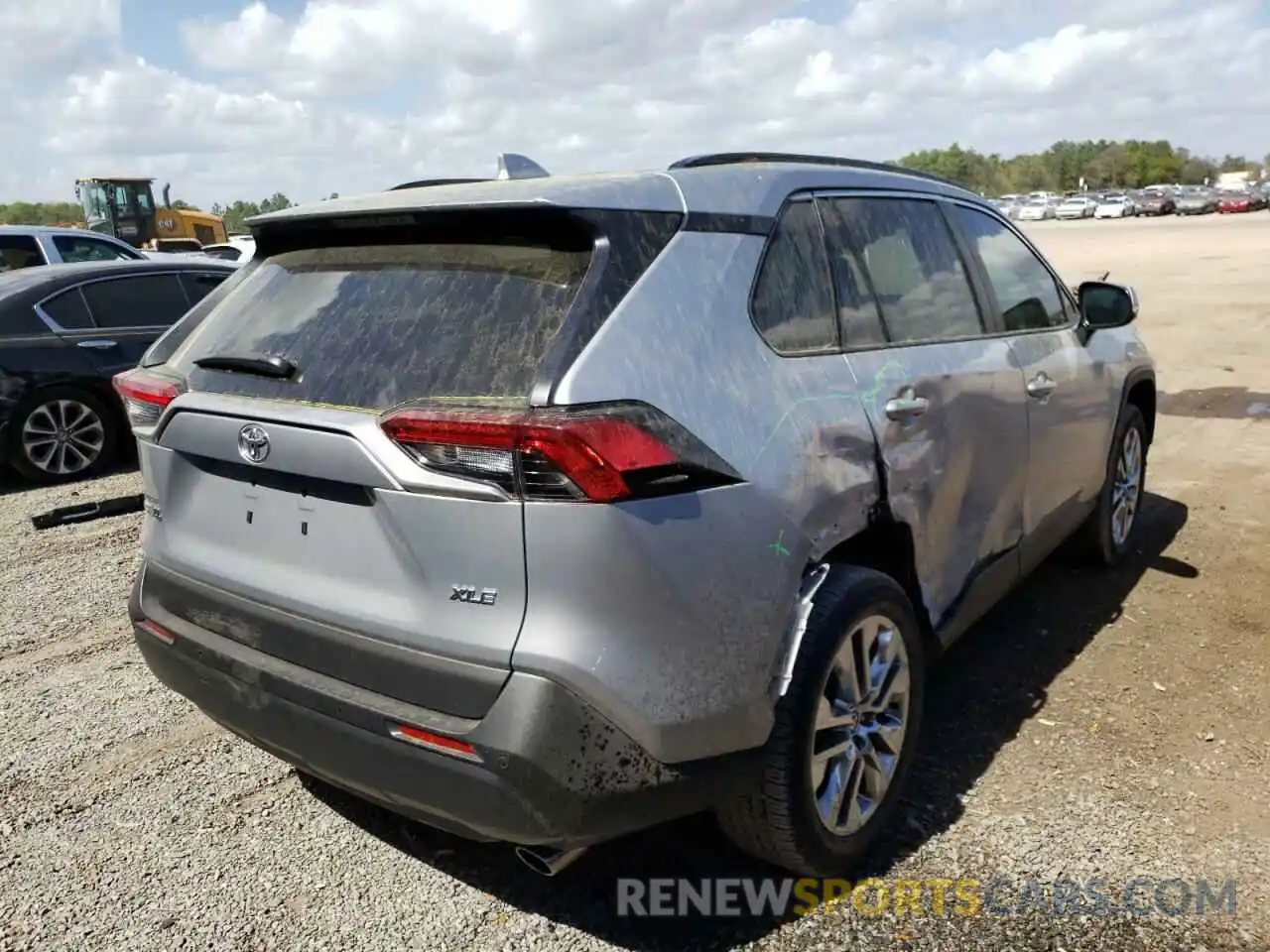 4 Photograph of a damaged car 2T3C1RFVXMW165847 TOYOTA RAV4 2021