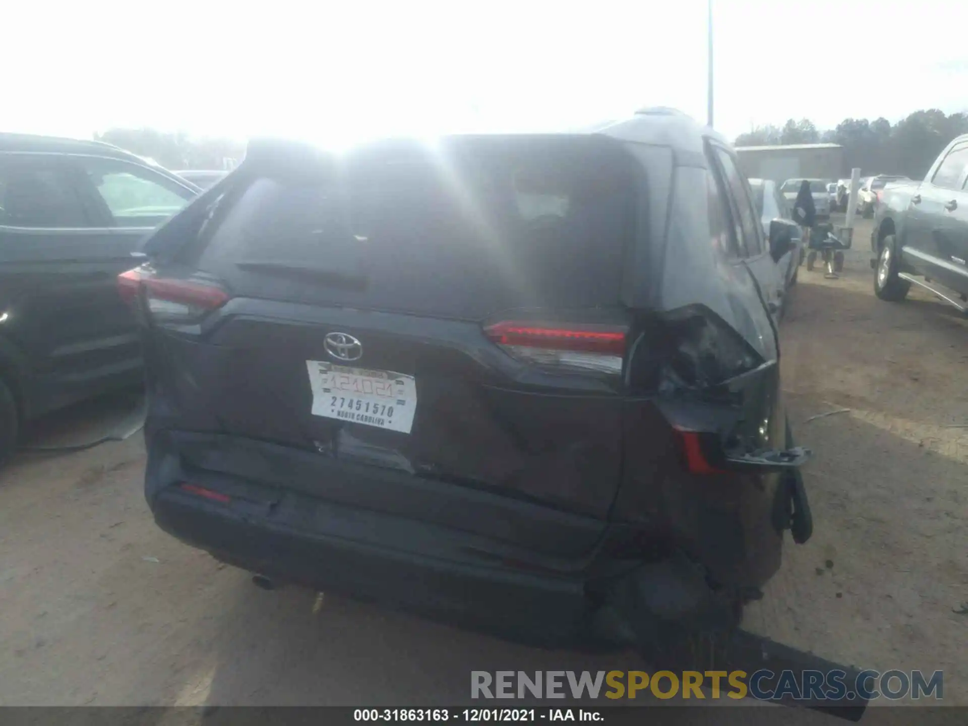 6 Photograph of a damaged car 2T3C1RFVXMW174483 TOYOTA RAV4 2021