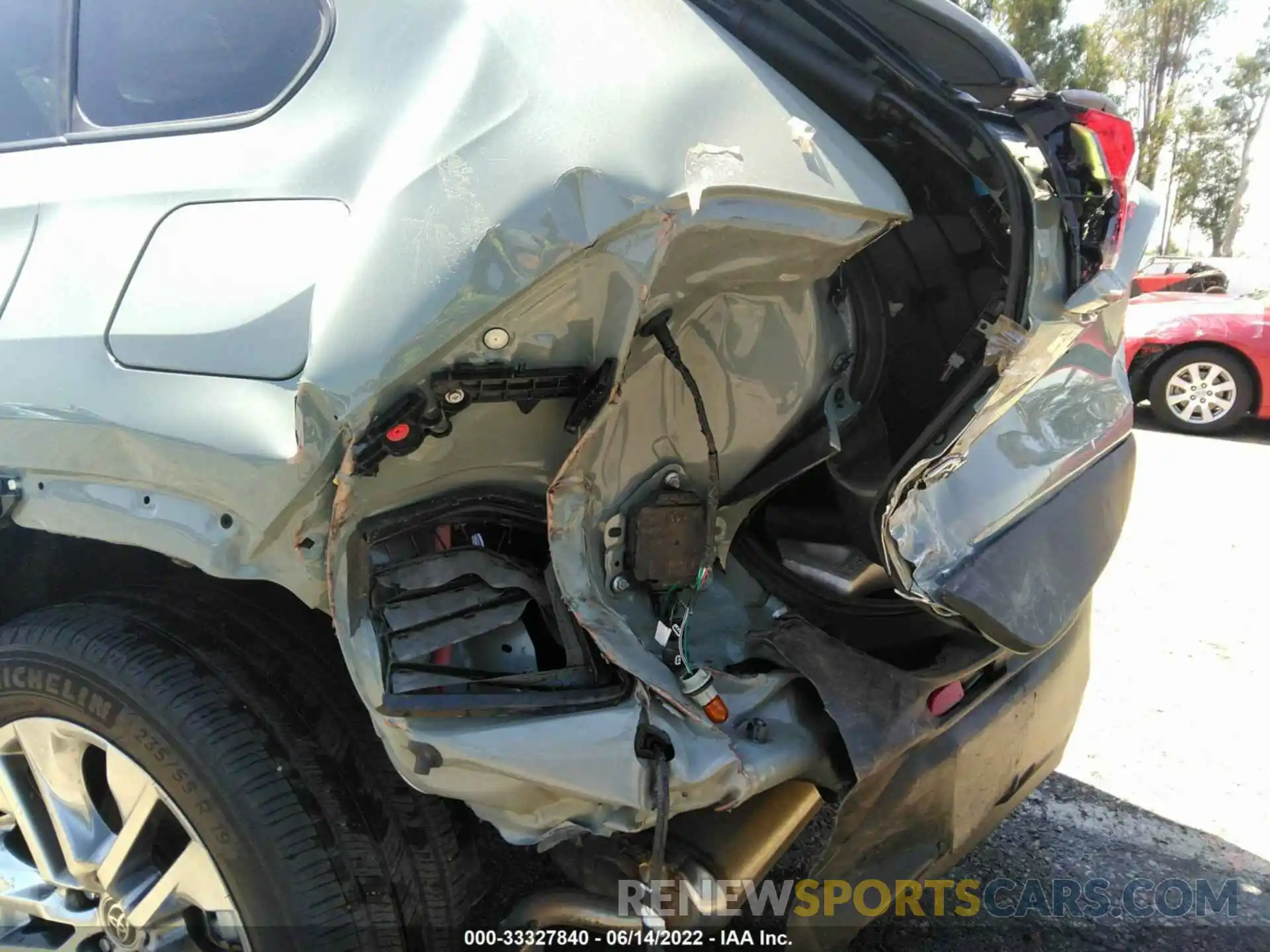 6 Photograph of a damaged car 2T3C1RFVXMW183720 TOYOTA RAV4 2021