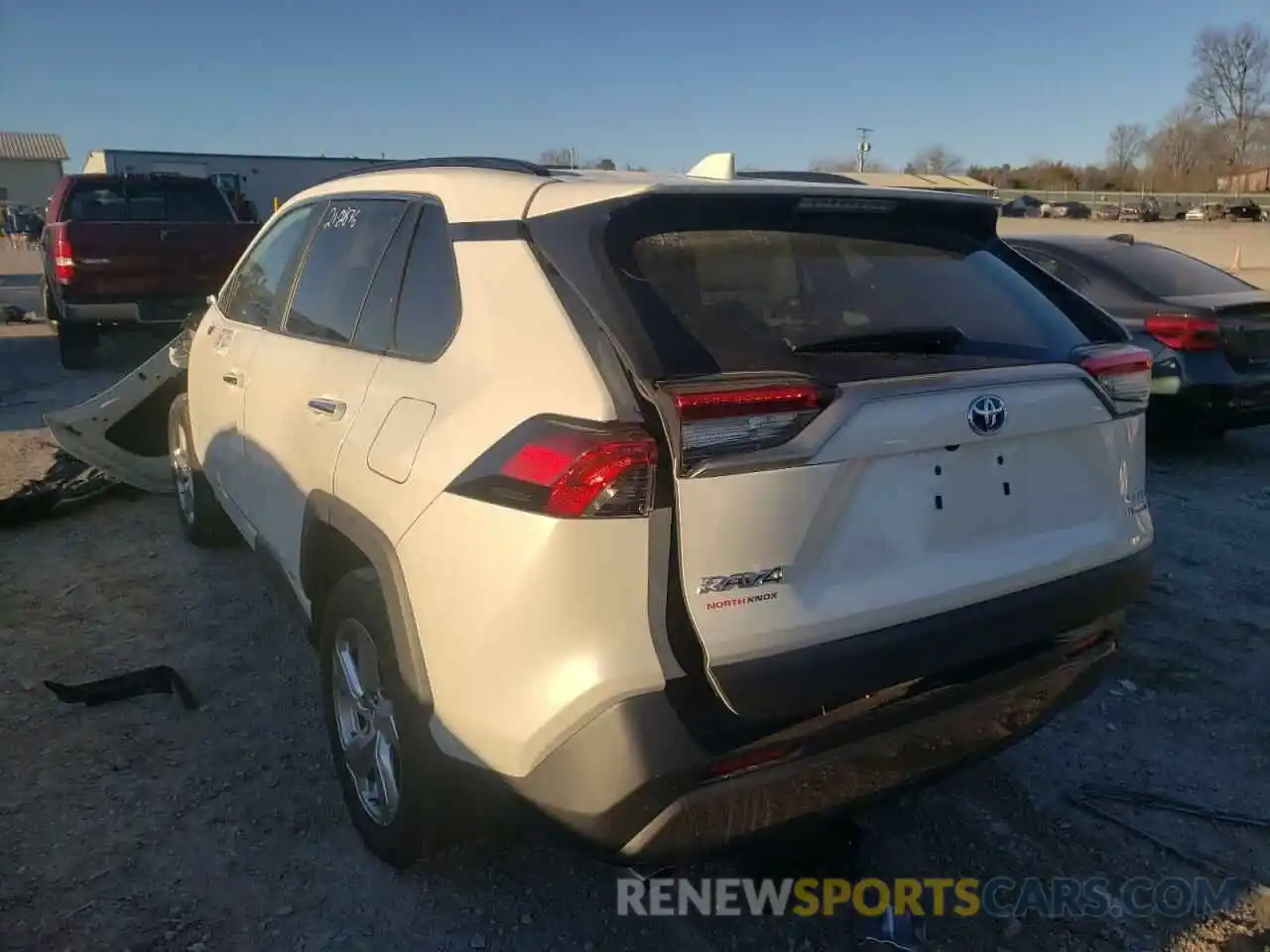 3 Photograph of a damaged car 2T3D6RFV6MW007818 TOYOTA RAV4 2021