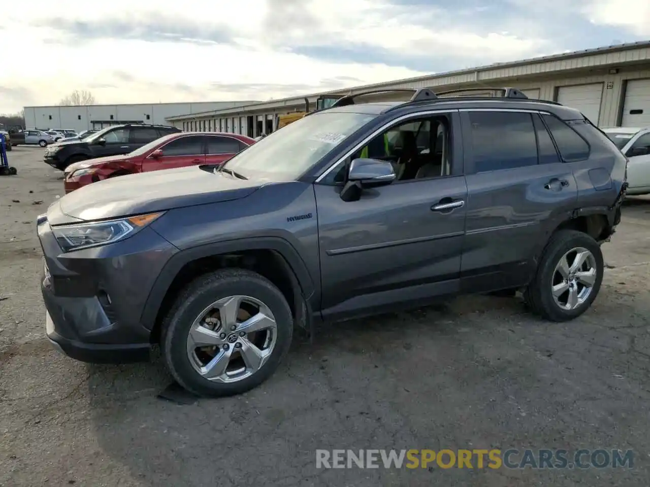 1 Photograph of a damaged car 2T3D6RFV7MW016804 TOYOTA RAV4 2021