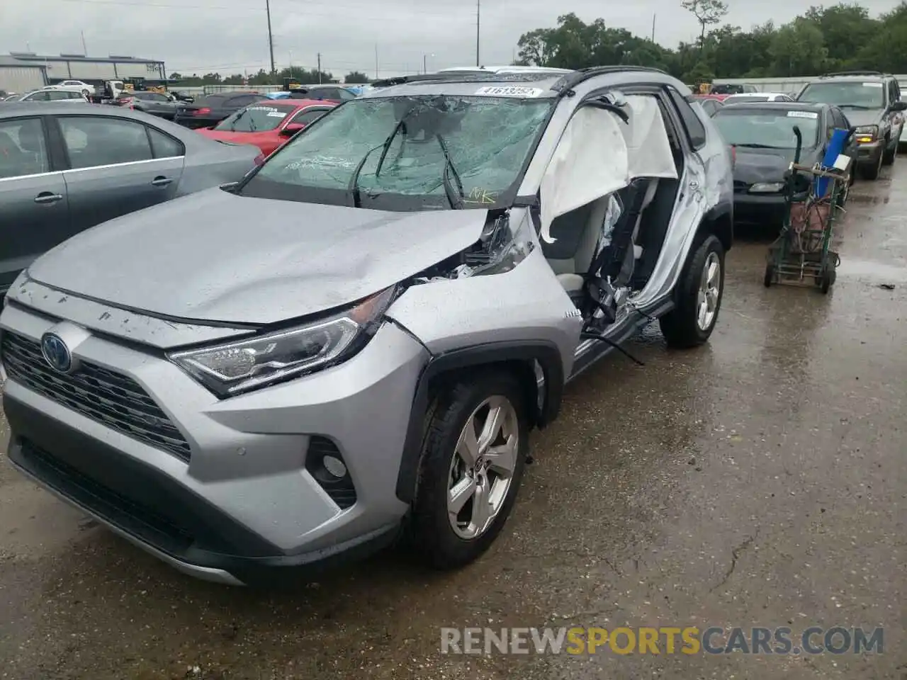 9 Photograph of a damaged car 2T3D6RFV7MW023803 TOYOTA RAV4 2021