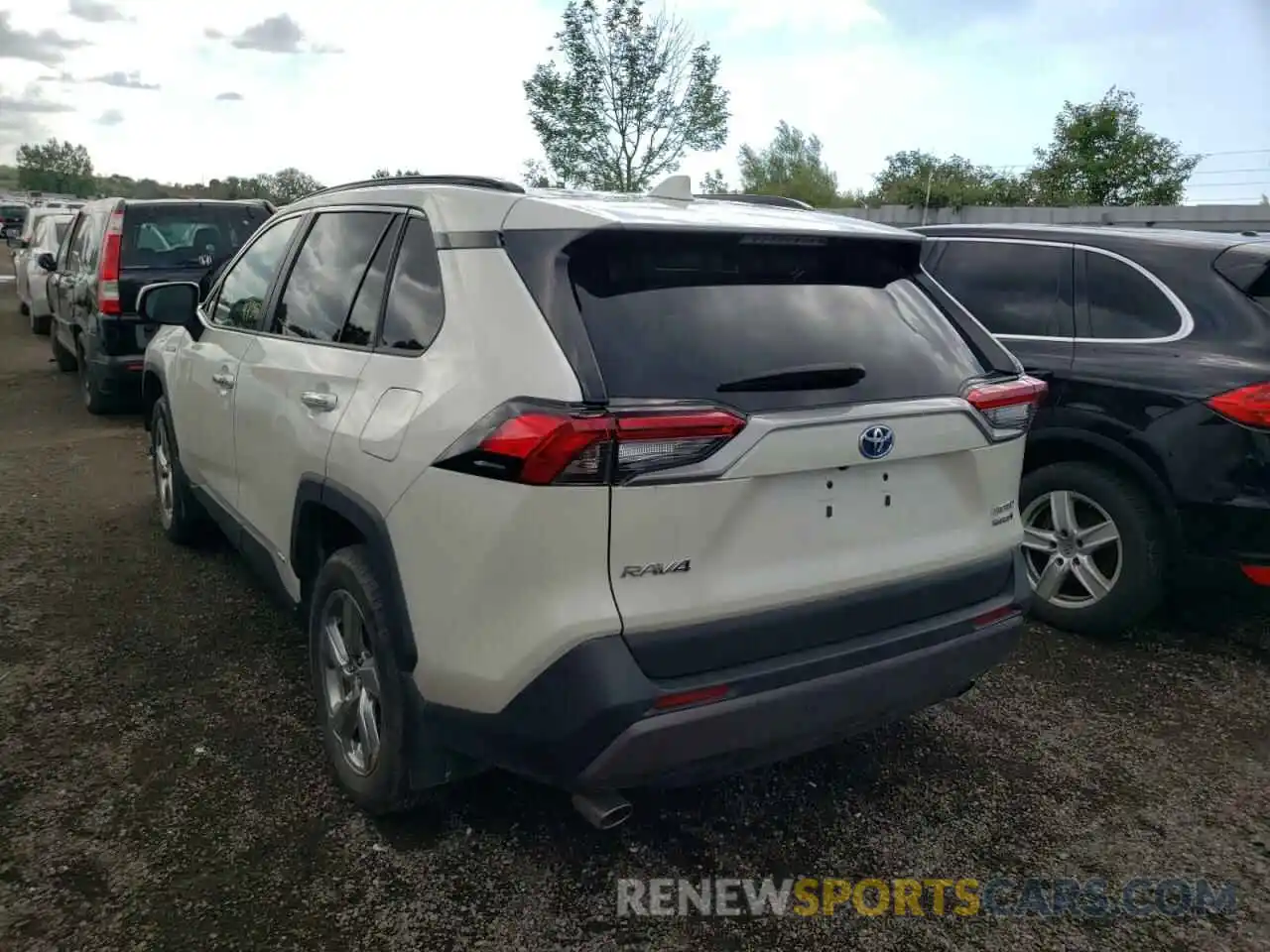 3 Photograph of a damaged car 2T3DWRFV4MW103687 TOYOTA RAV4 2021